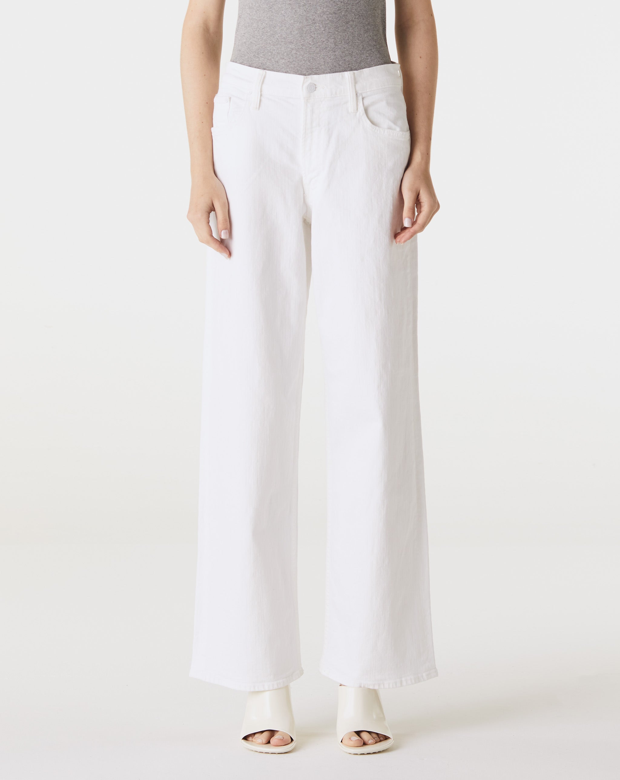 The Spinner Zip Sneak