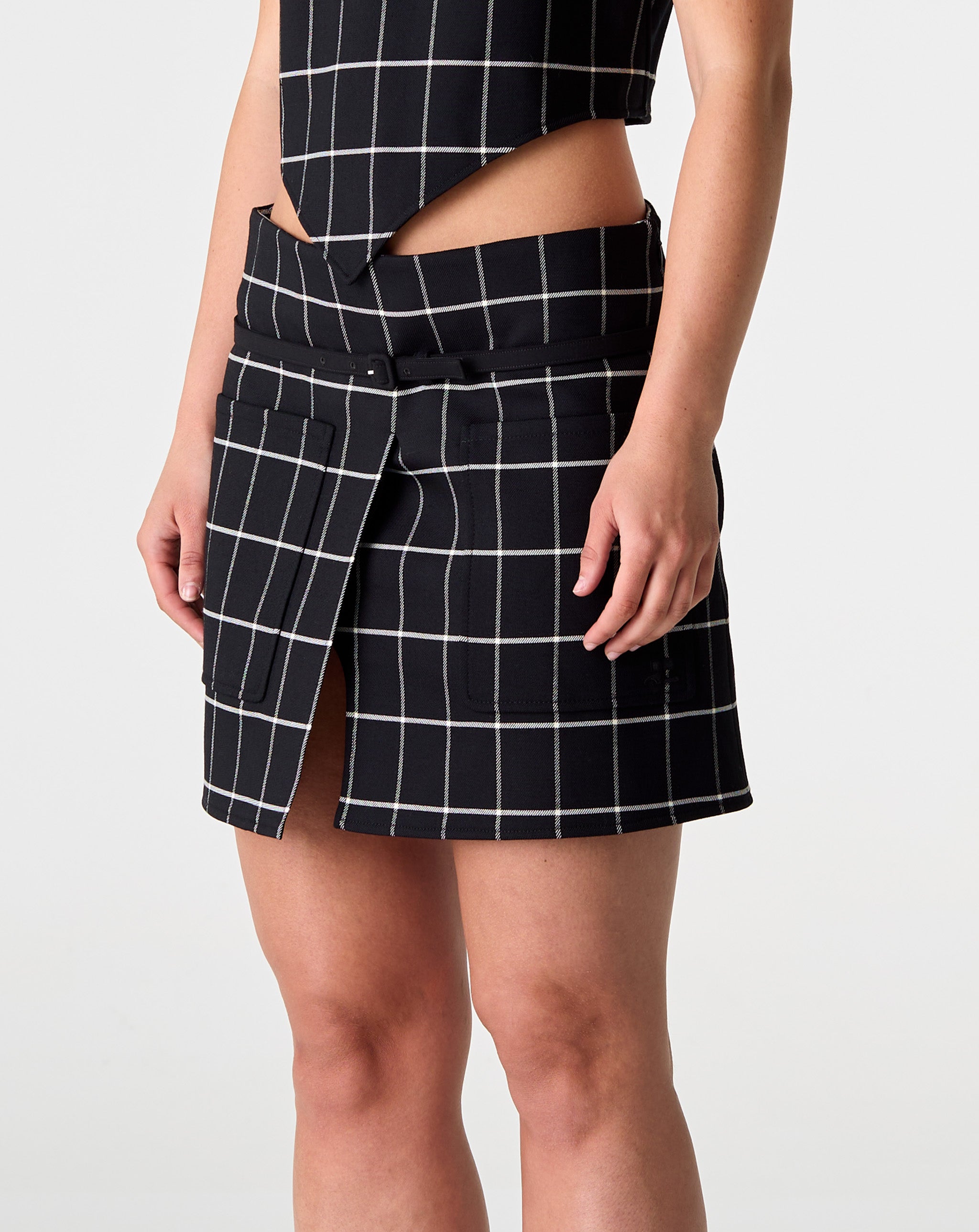Two Pkts Checked Skirt