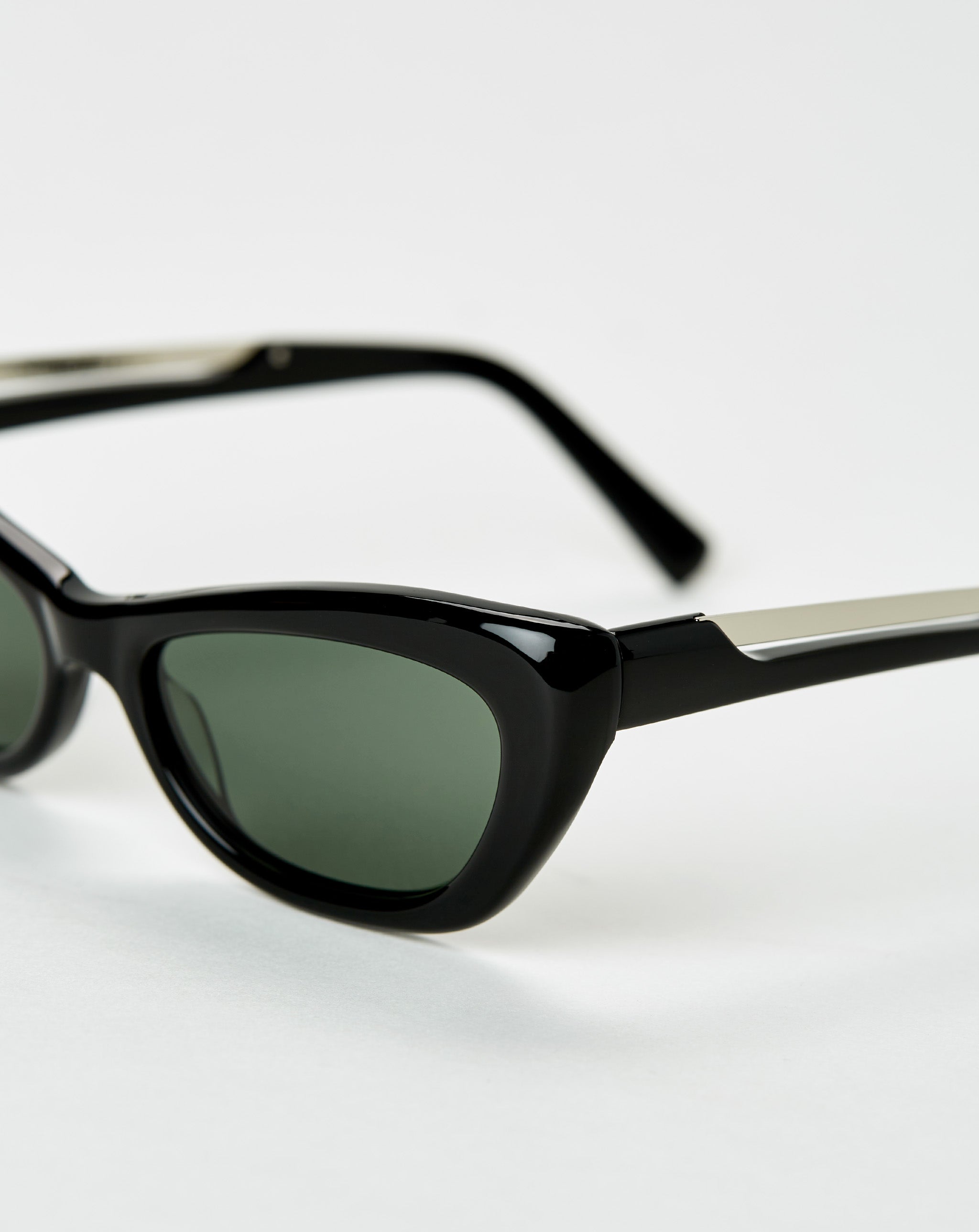 Dillon Beluga Sunglasses