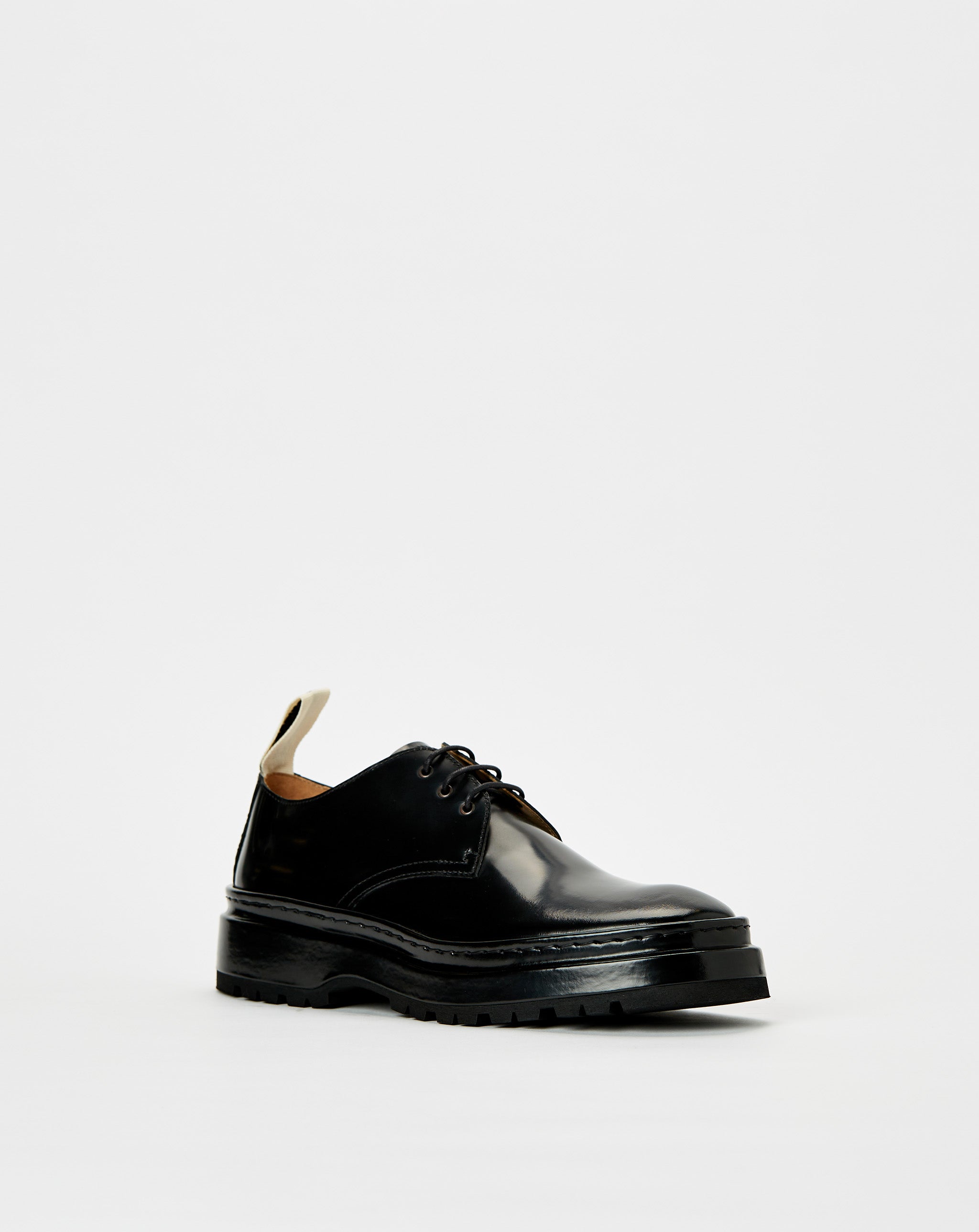 Pavane Lace-Up