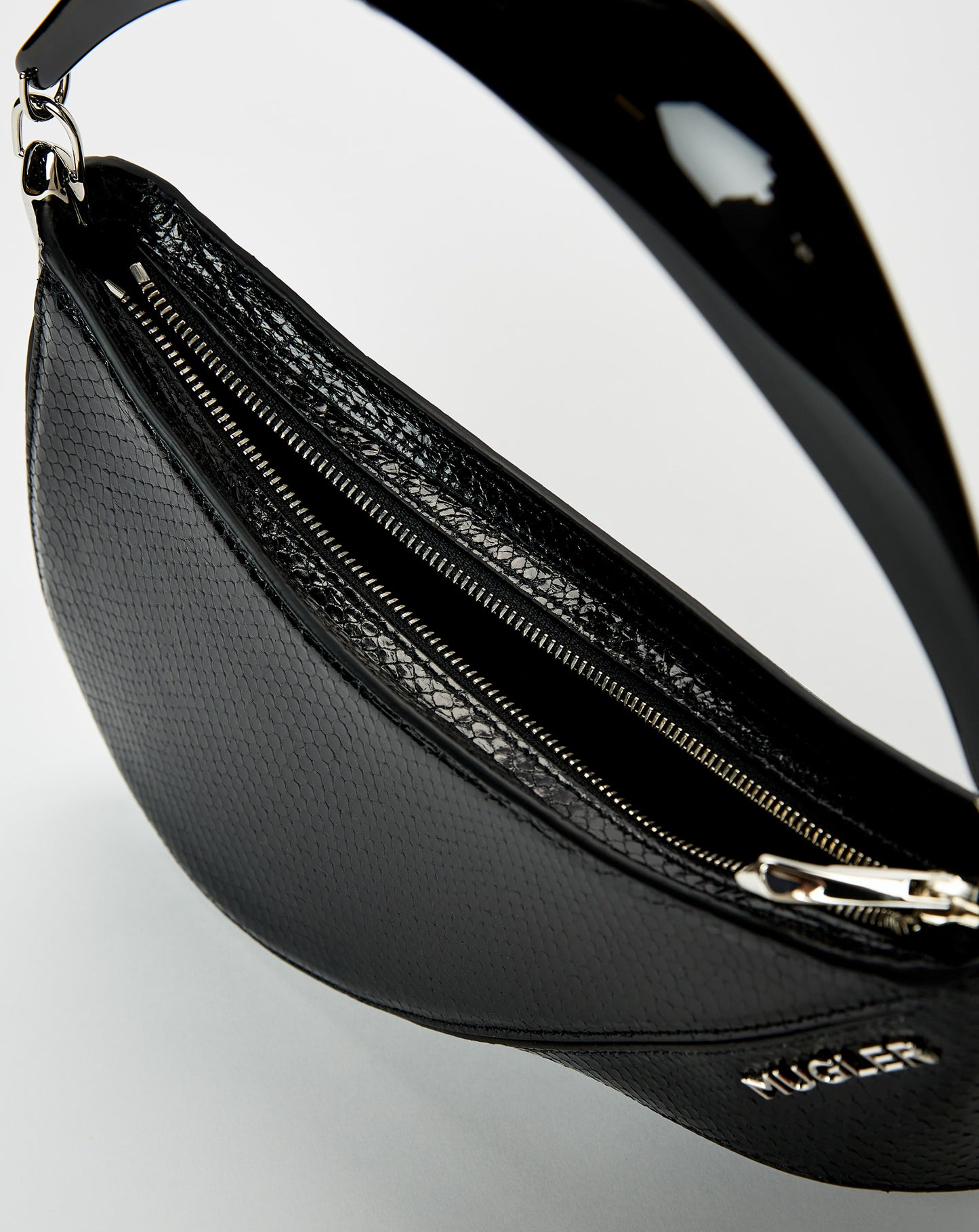 Medium Resin Handle Bag