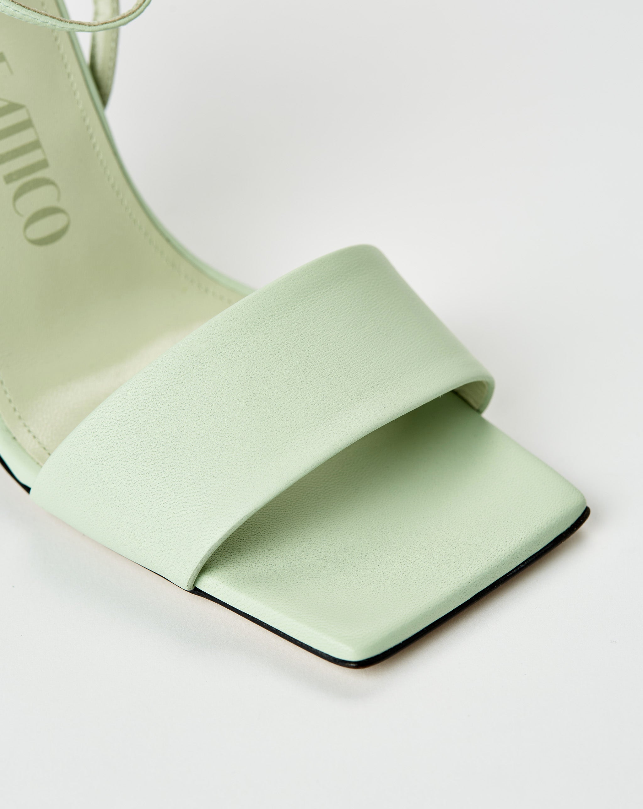 Cheope Sandal