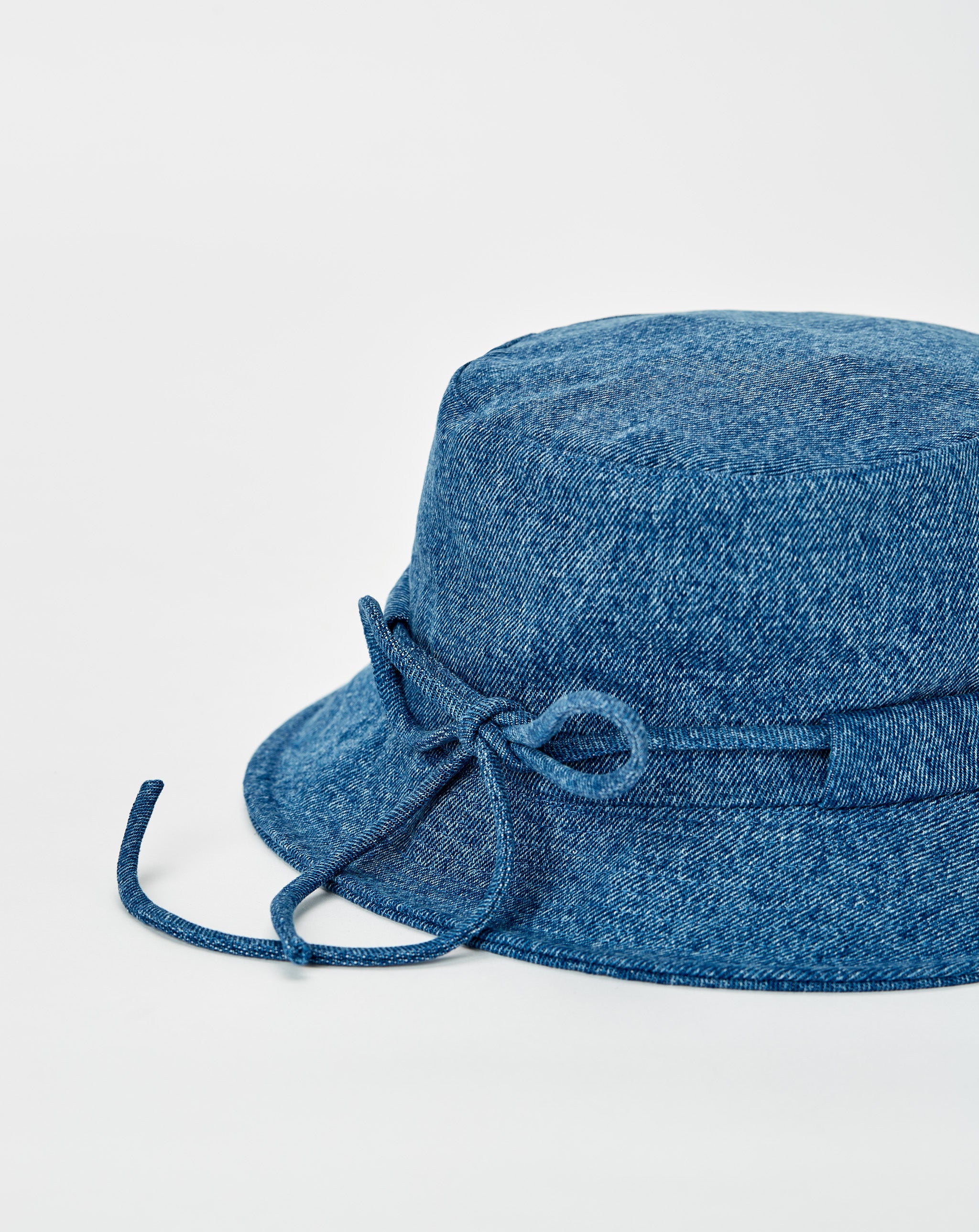 Gadjo Bucket Hat
