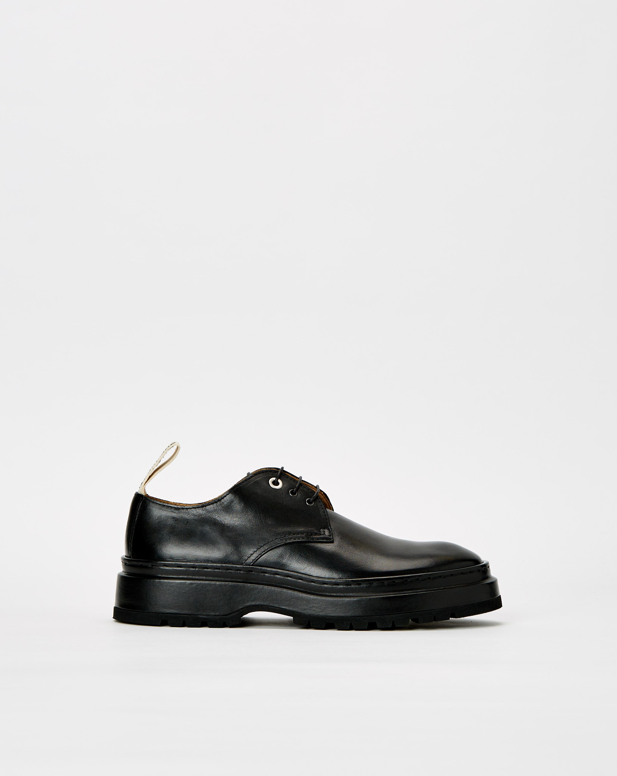 Pavane Lace Up