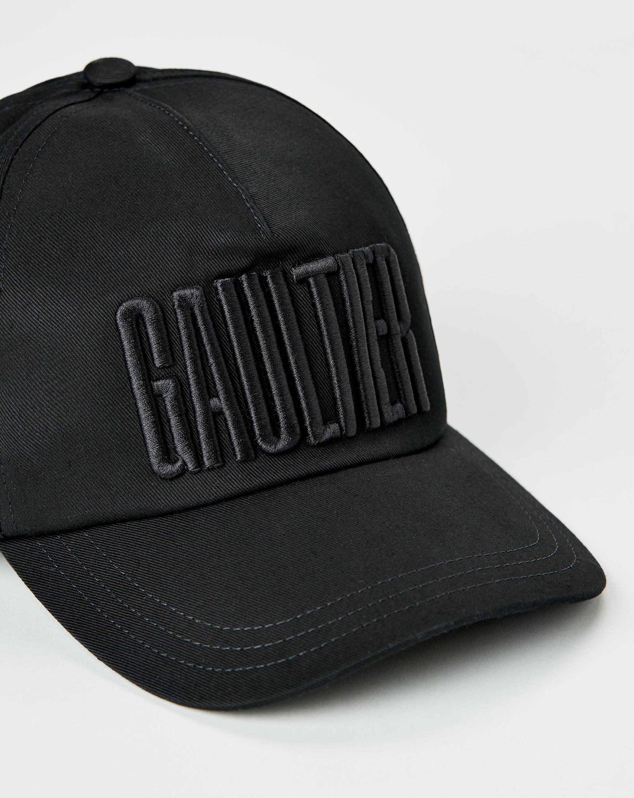Emb Cap "Gaultier"