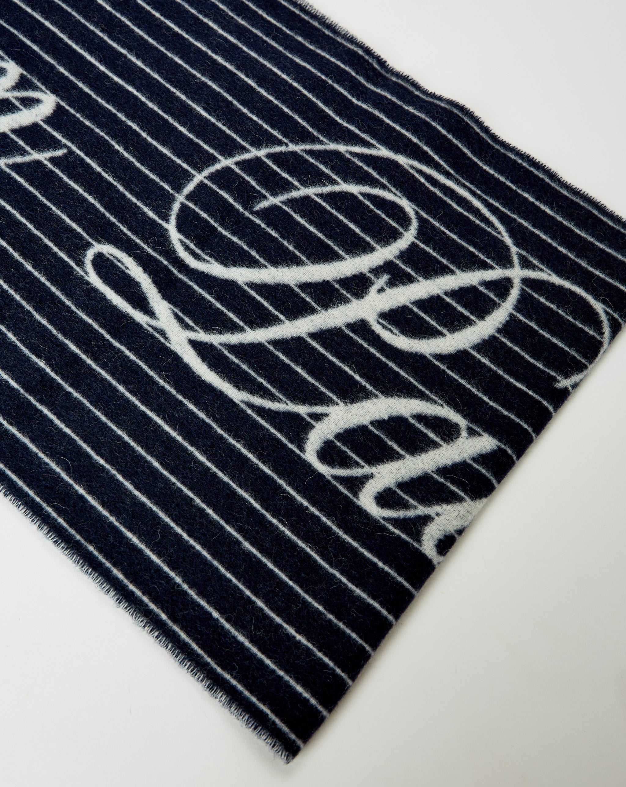 Wool Scarf "Pinstripes"