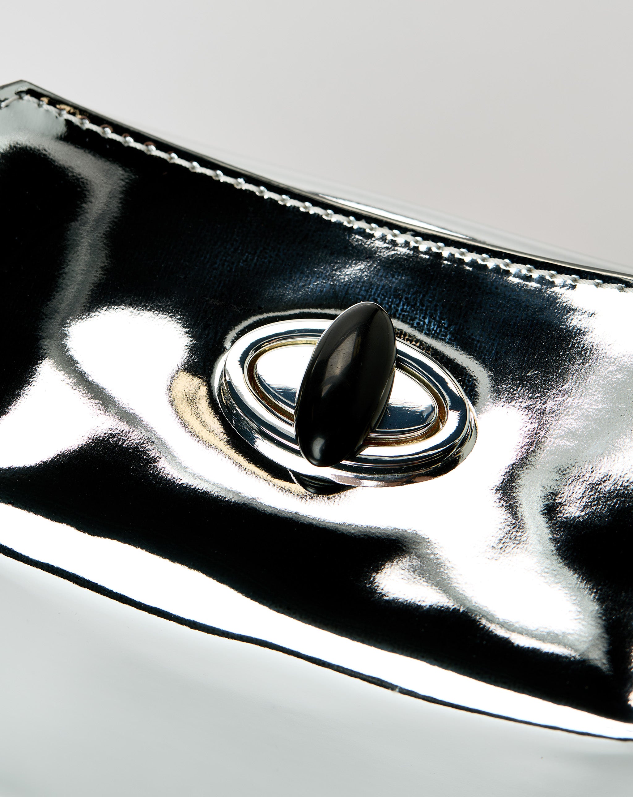 Turnlock Metallic Mini Shoulder
