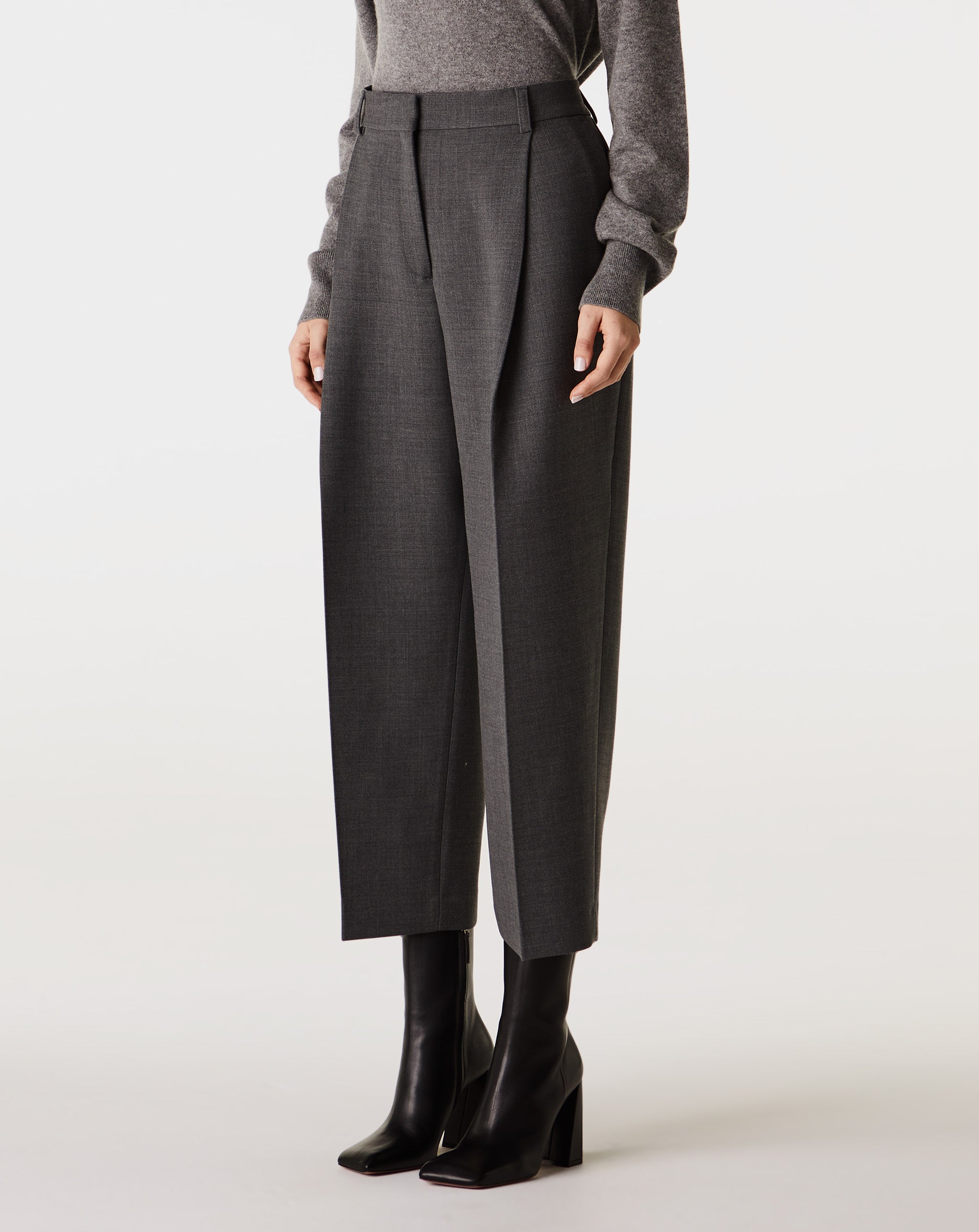 Pleated Straight Trousers