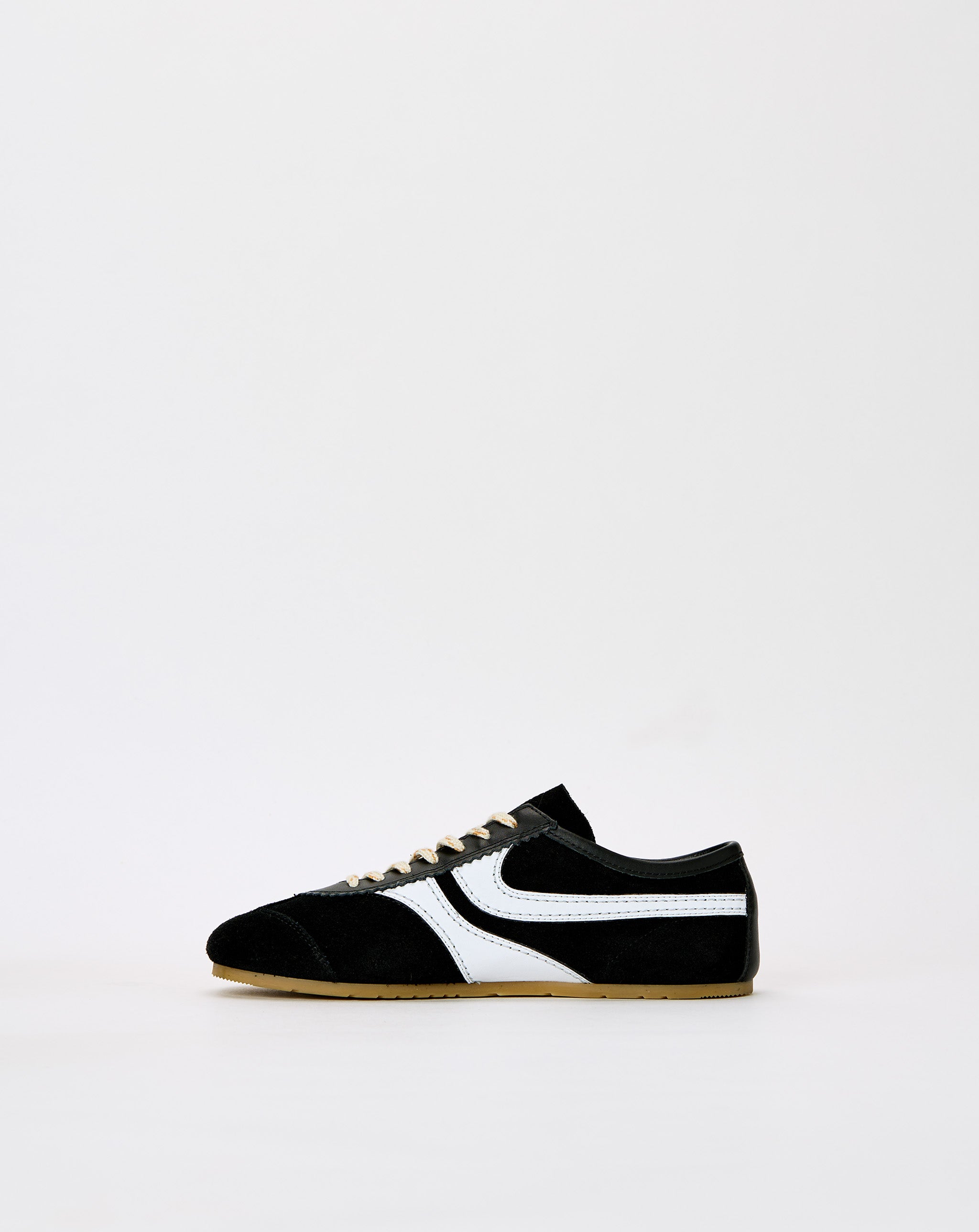 Low Sneakers
