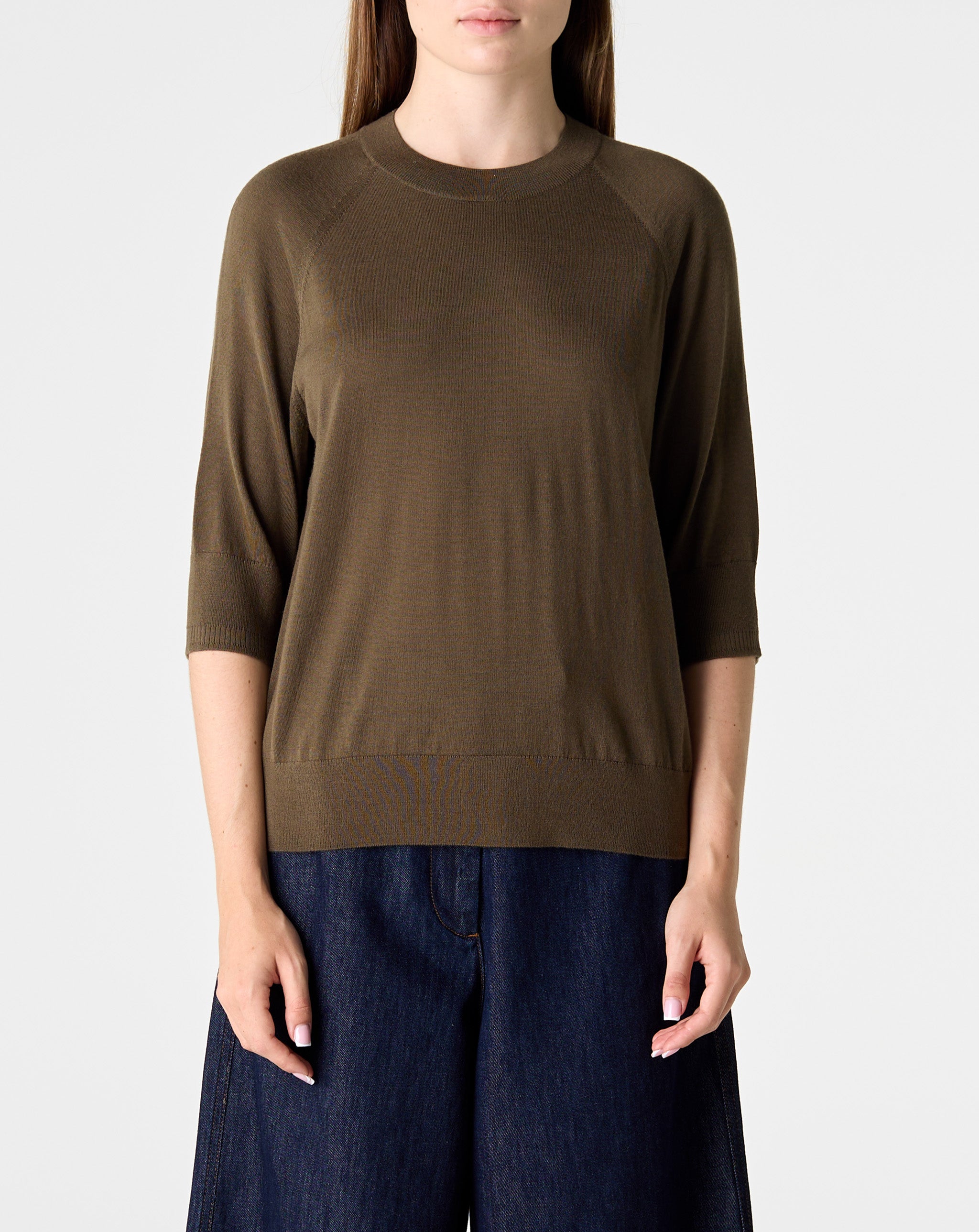 Tuan Sweater