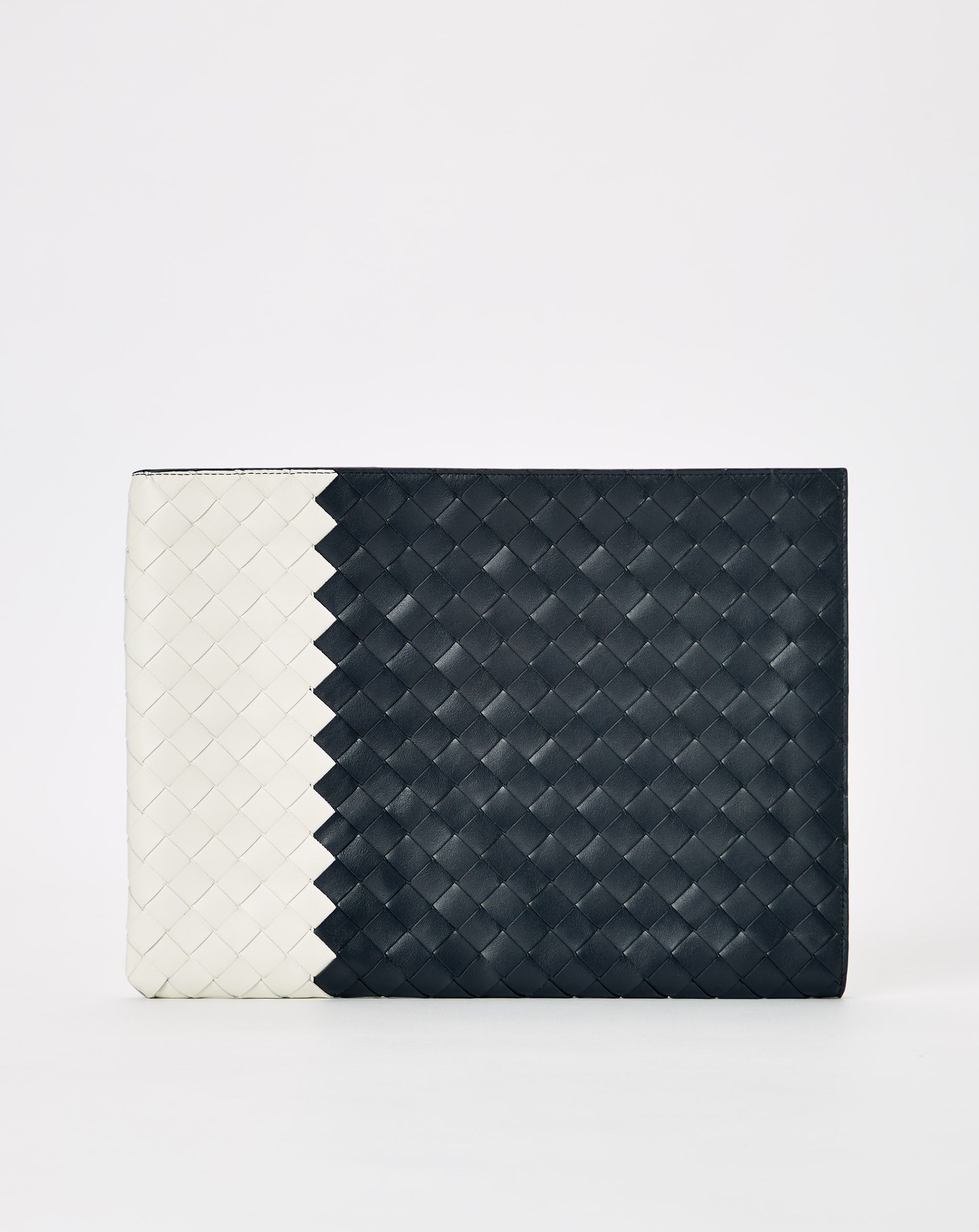 Bi-Color Pouch