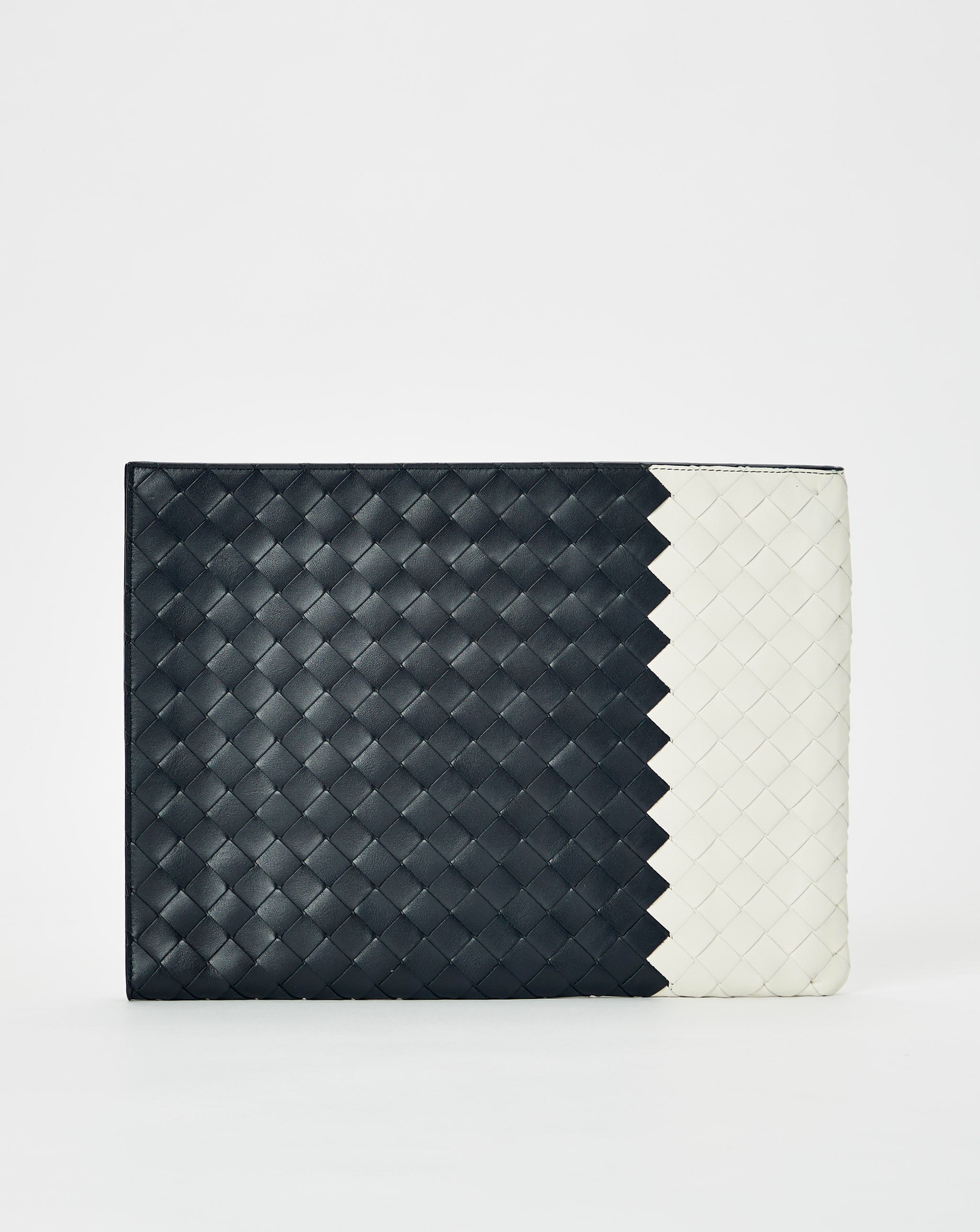 Bi-Color Pouch
