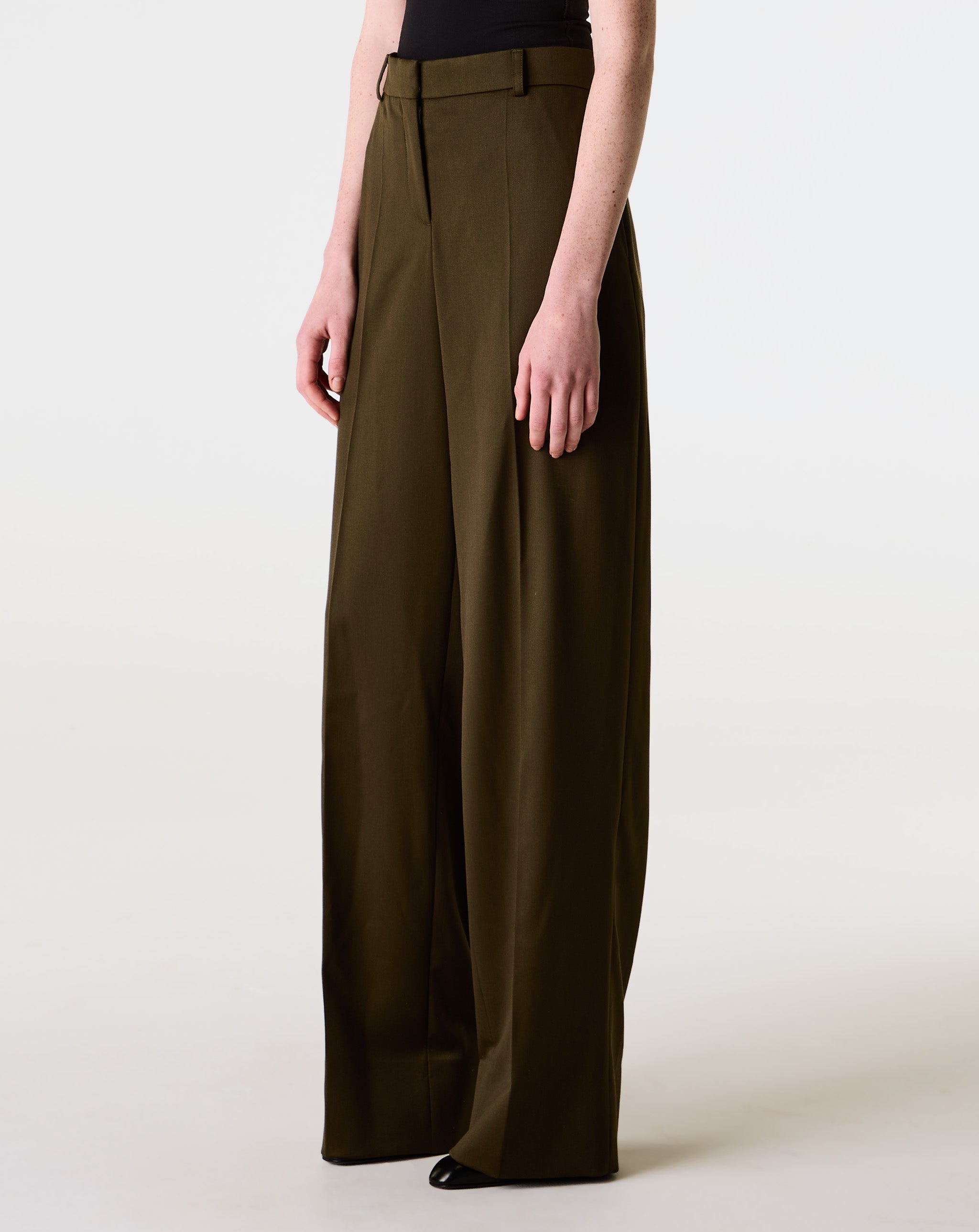 Loose Trousers