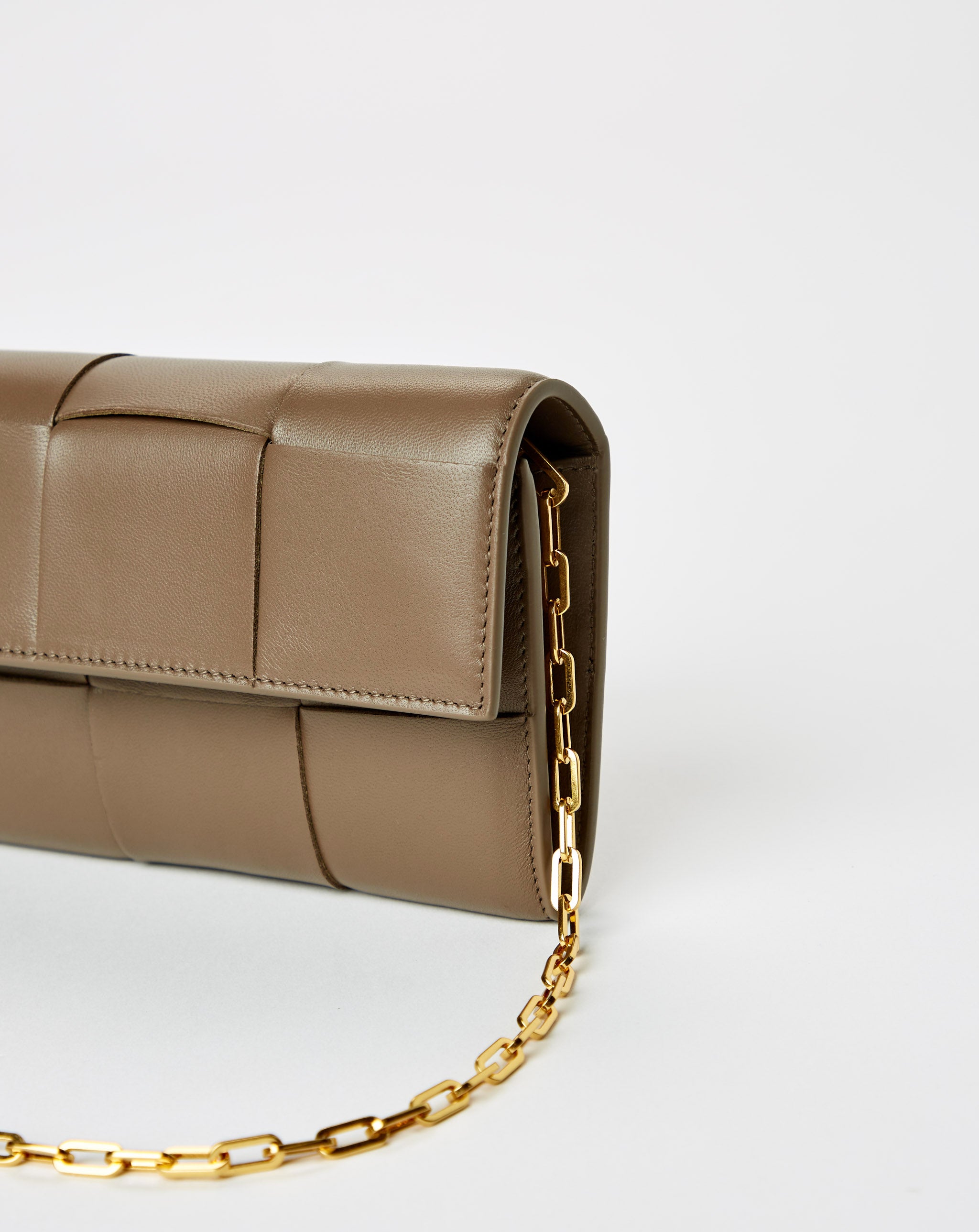 Cassette Wallet On Chain