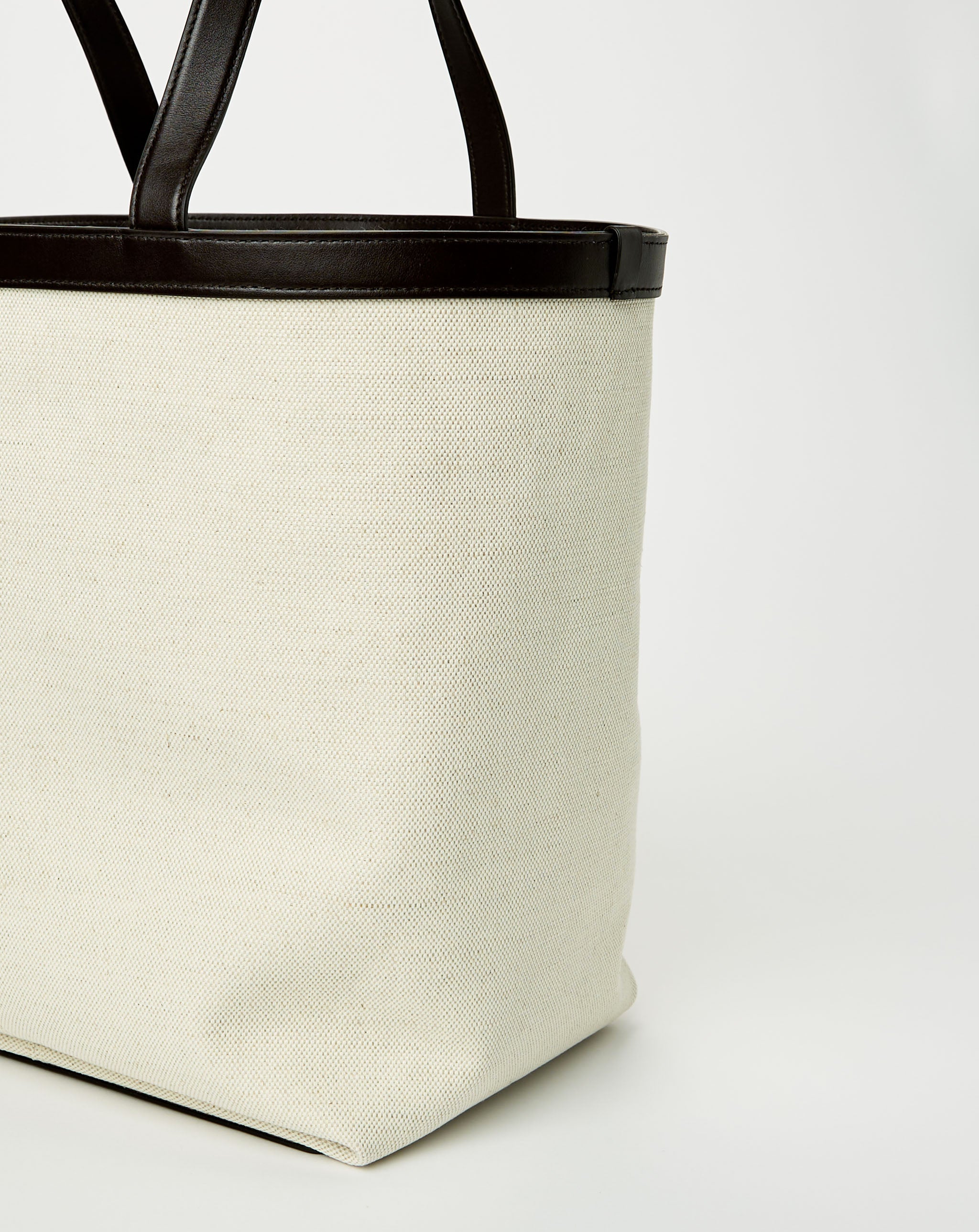 Flip Flap Tote