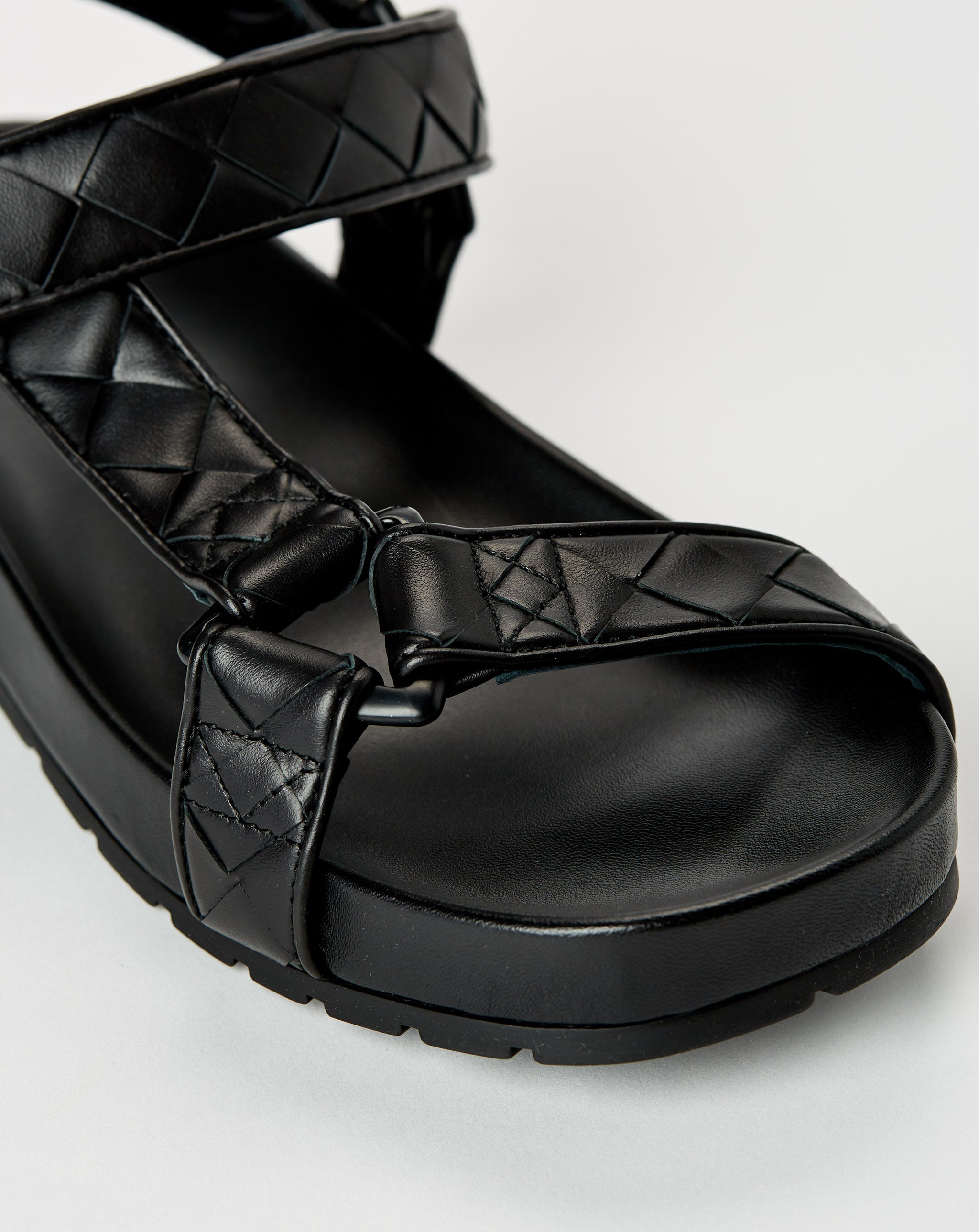 Flat Sandal Leather