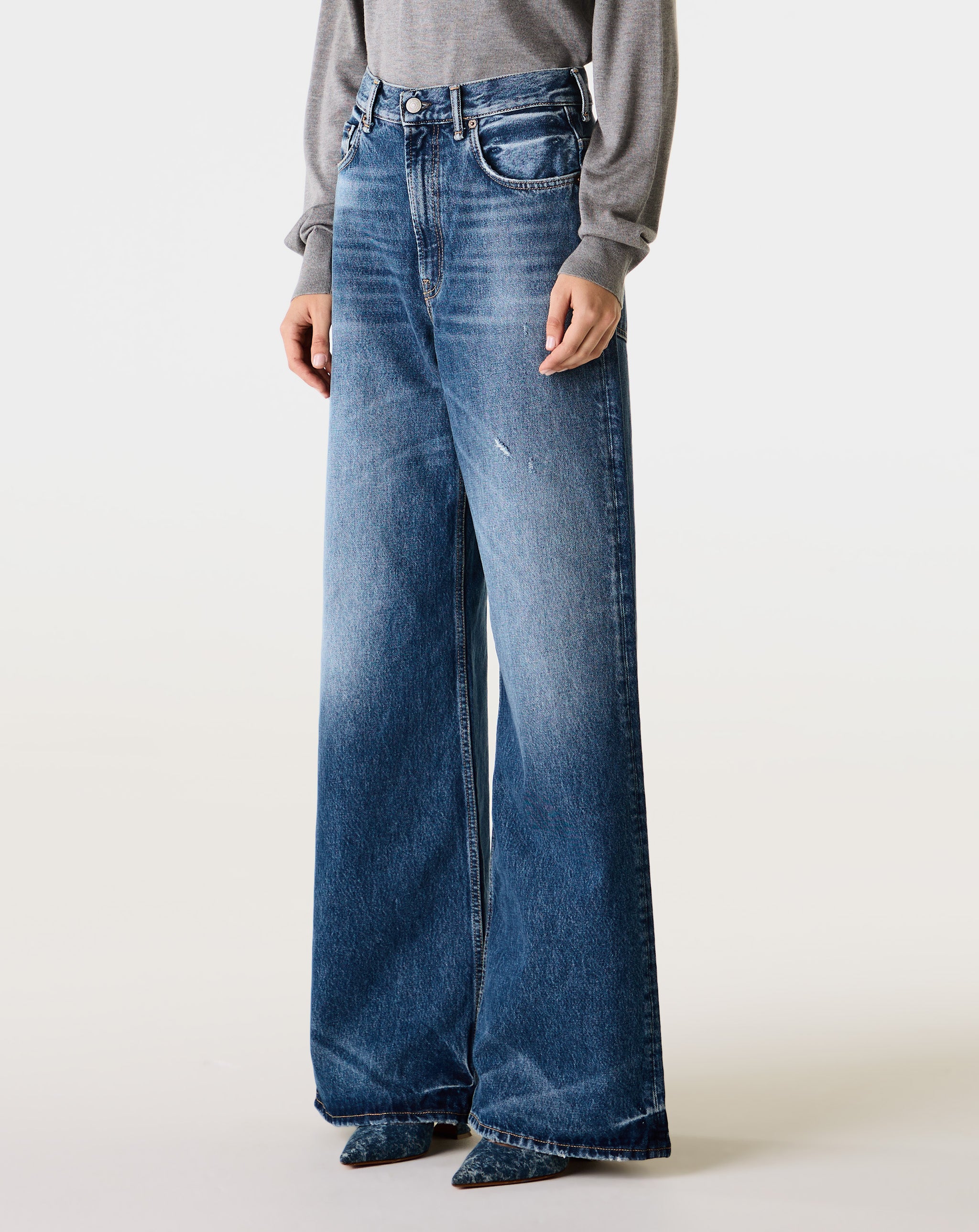 2022 Vintage Bluejean
