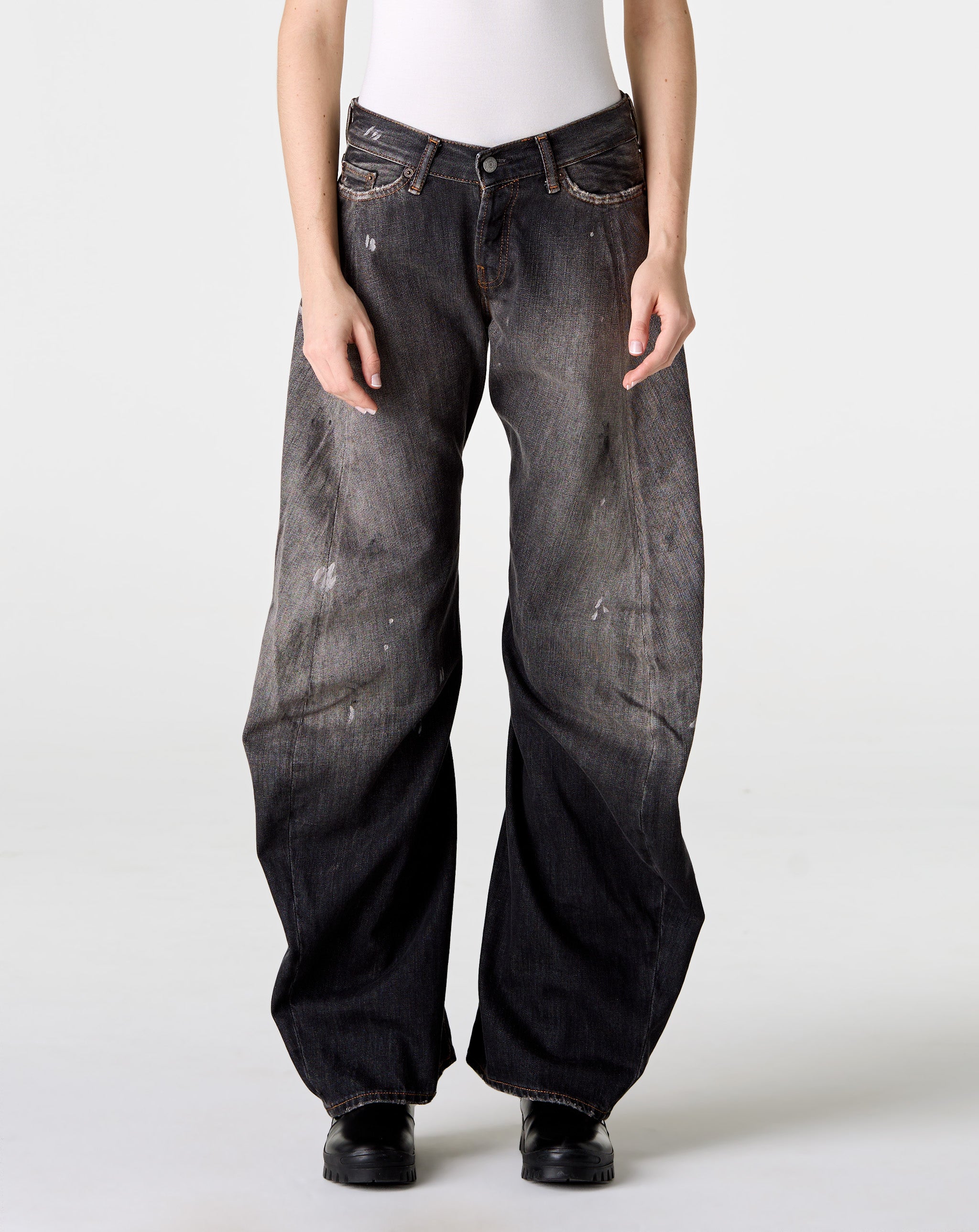 Trafalgar 2006F Draped Jean