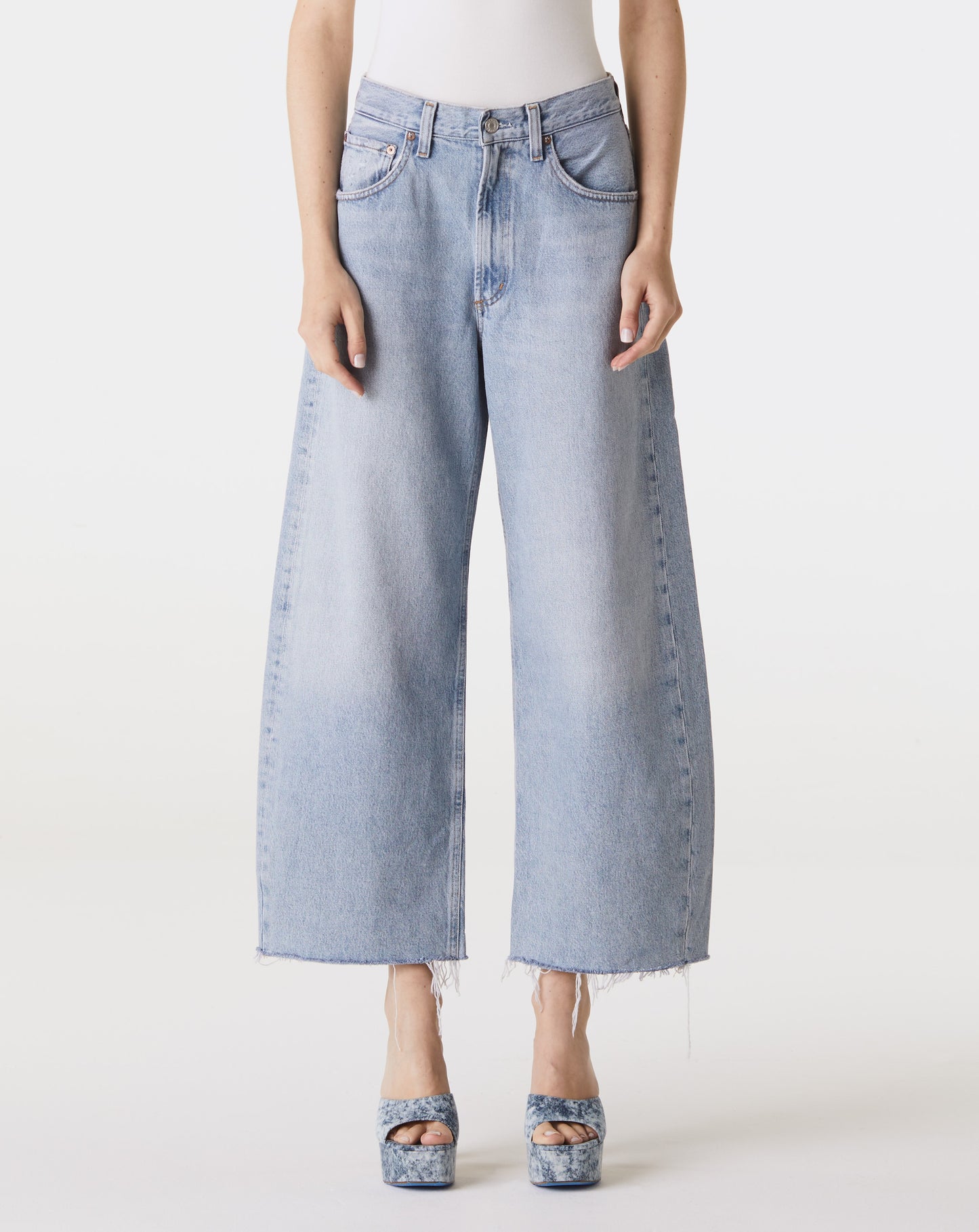 Low Curve Fray Denim