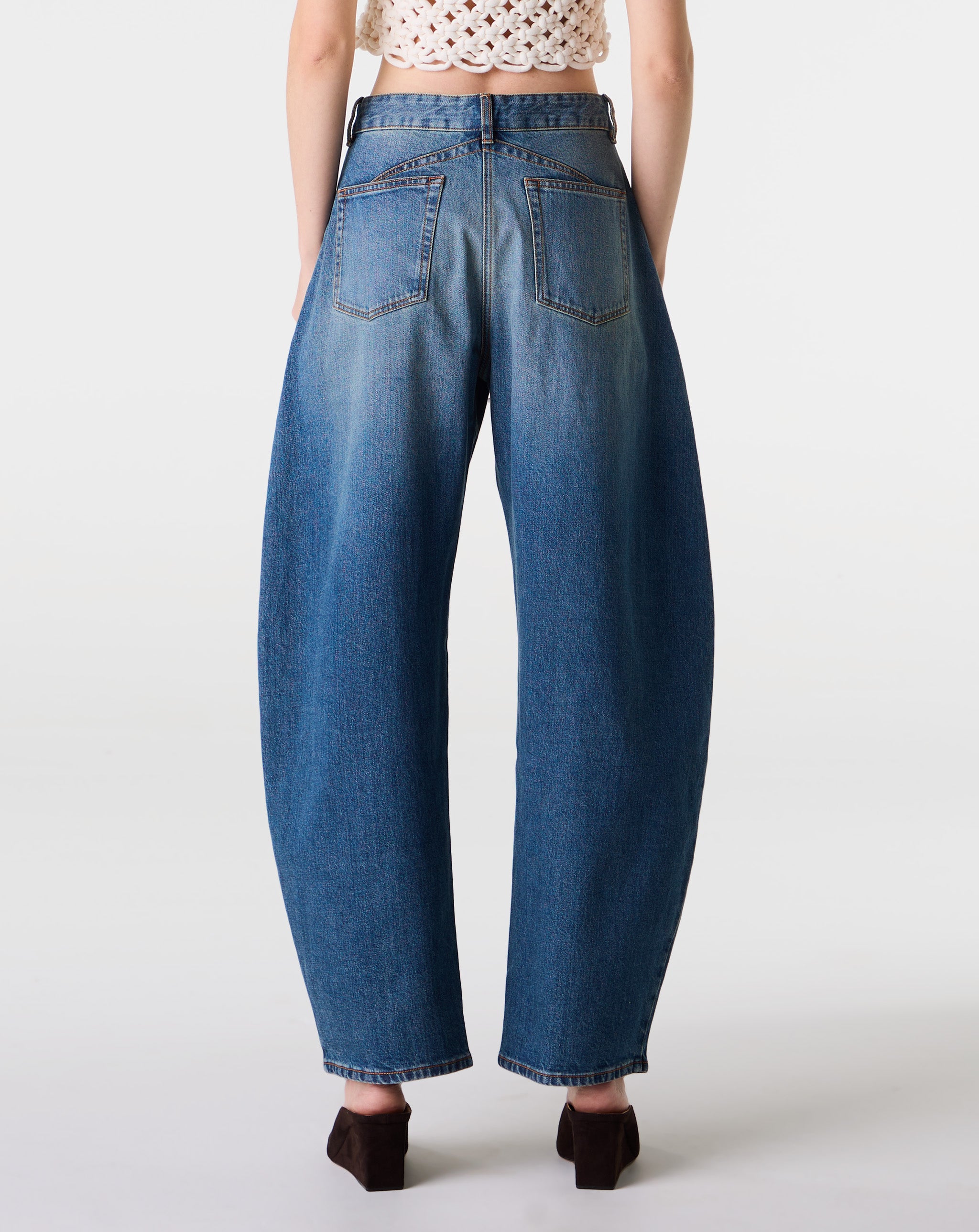 Low Round Pants