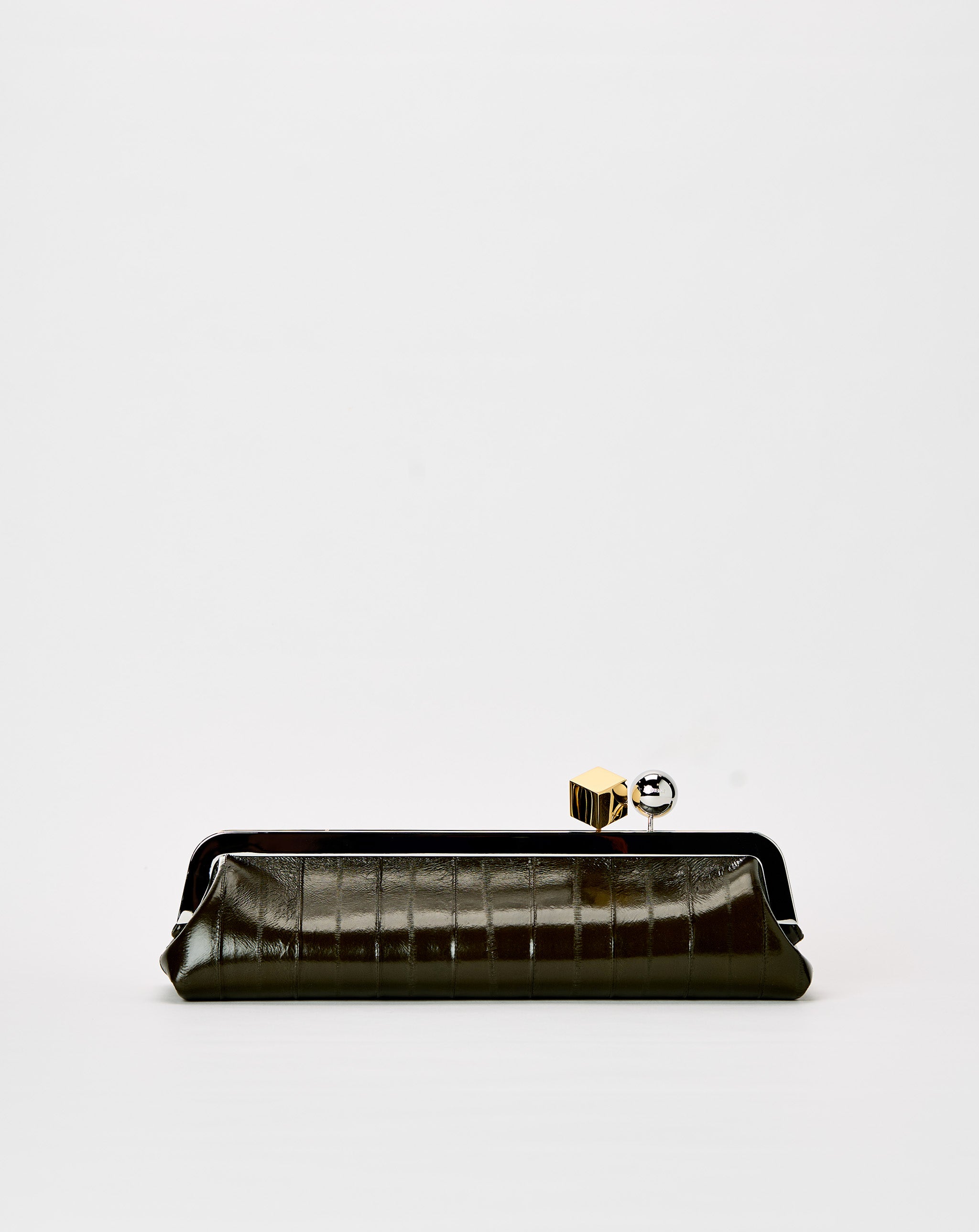 La Salon Pochette
