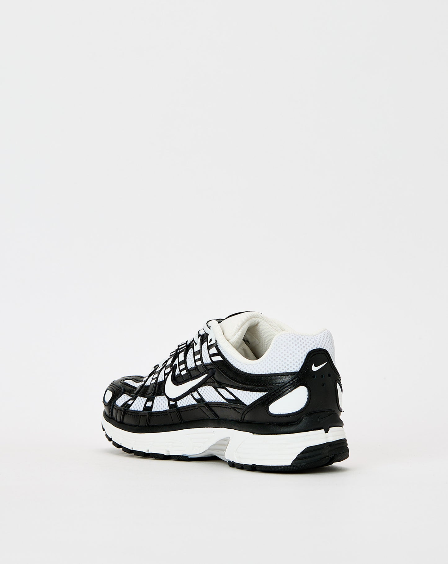 P-6000 WMNS "Black/Summit White"