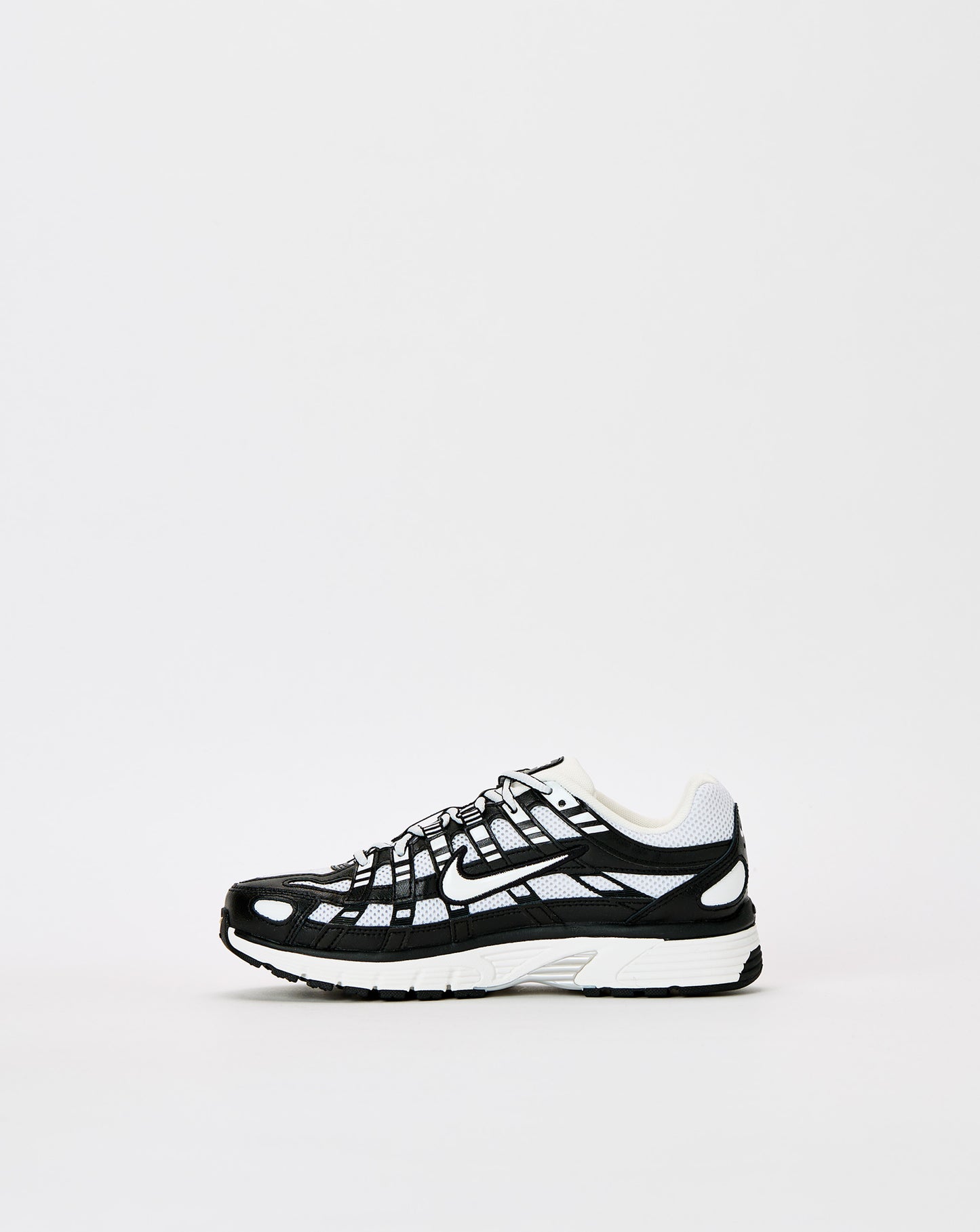 P-6000 WMNS "Black/Summit White"
