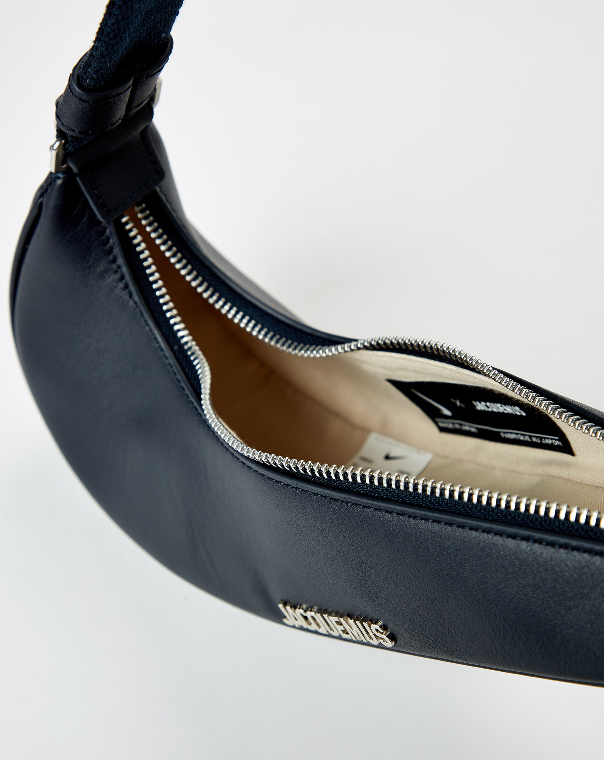 Swoosh Crossbody Bag "Midnight Navy"
