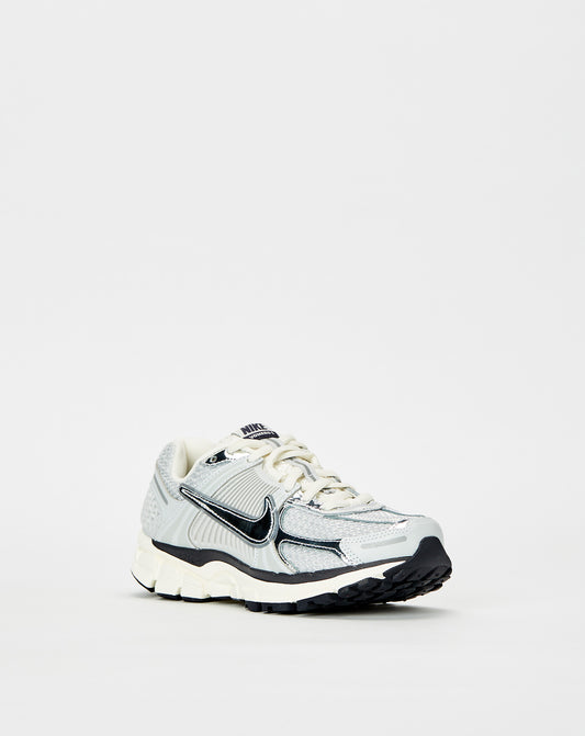Zoom Vomero 5 "Photon Dust Metallic Silver"
