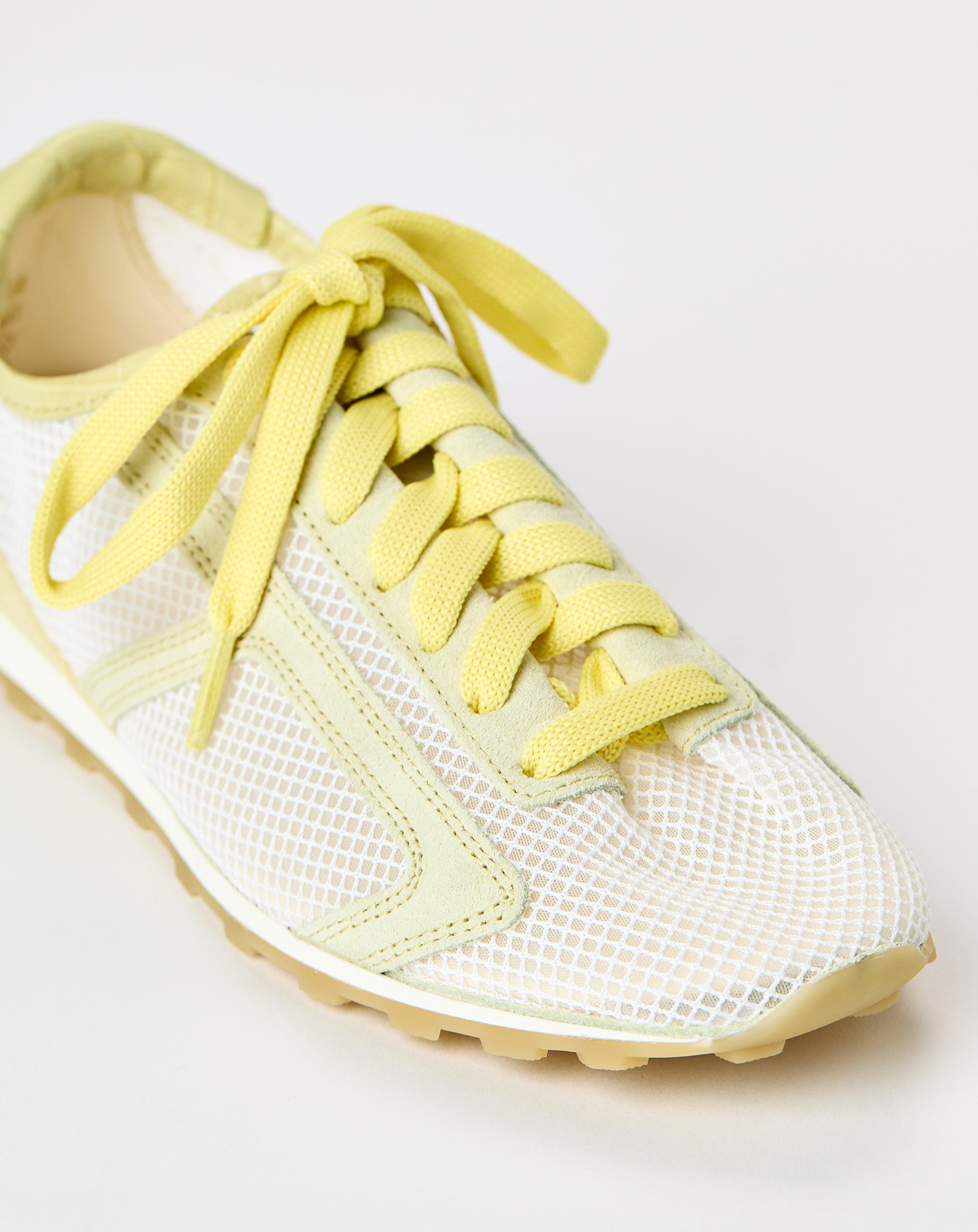 Mesh Tennis Sneaker