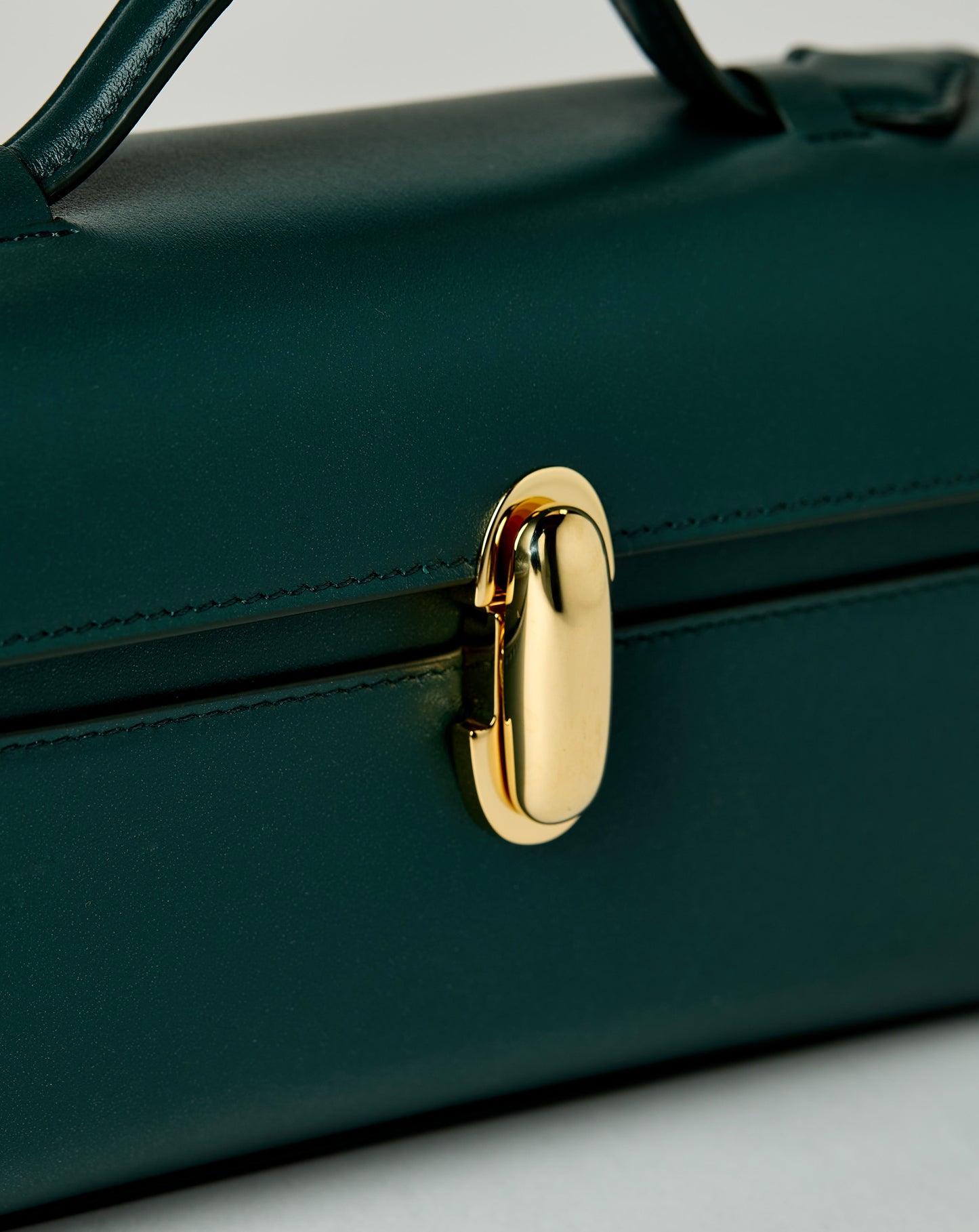 Symmetry Pochette In Smooth Calf