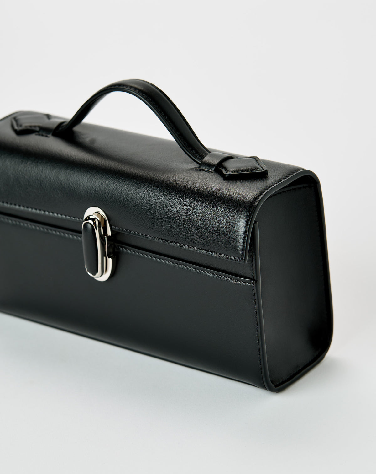 Symmetry Pochette Smooth Calf