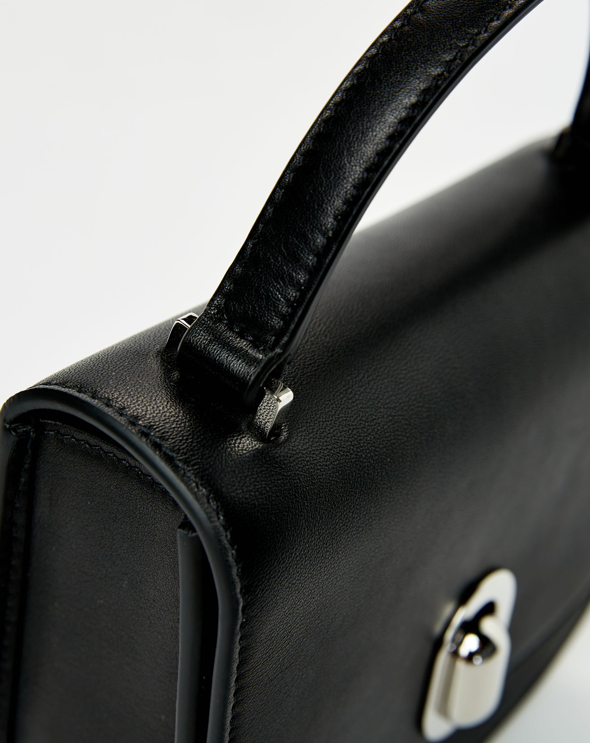 Mini Tondo In Smooth Calf Leather
