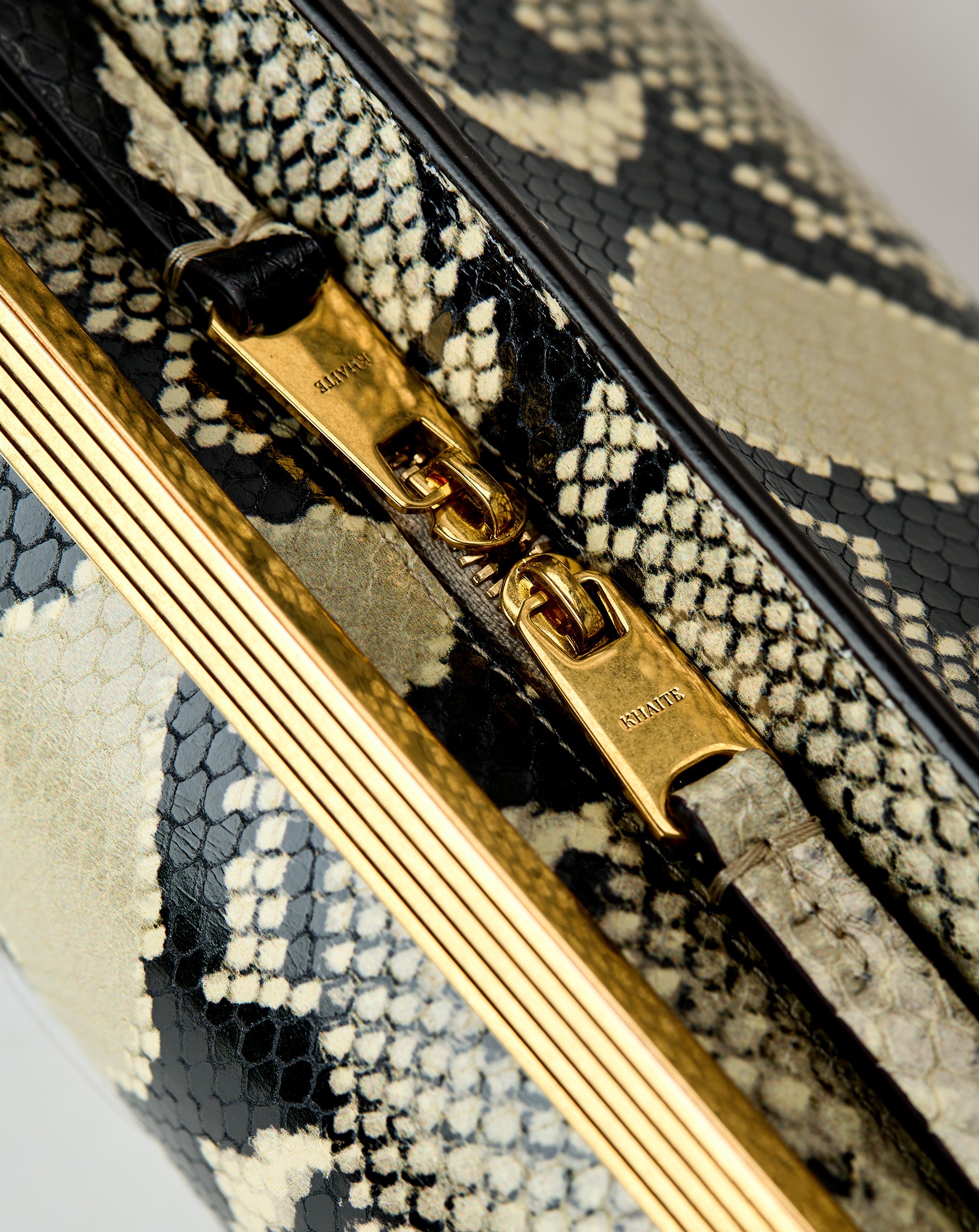 Donna Evening Clutch