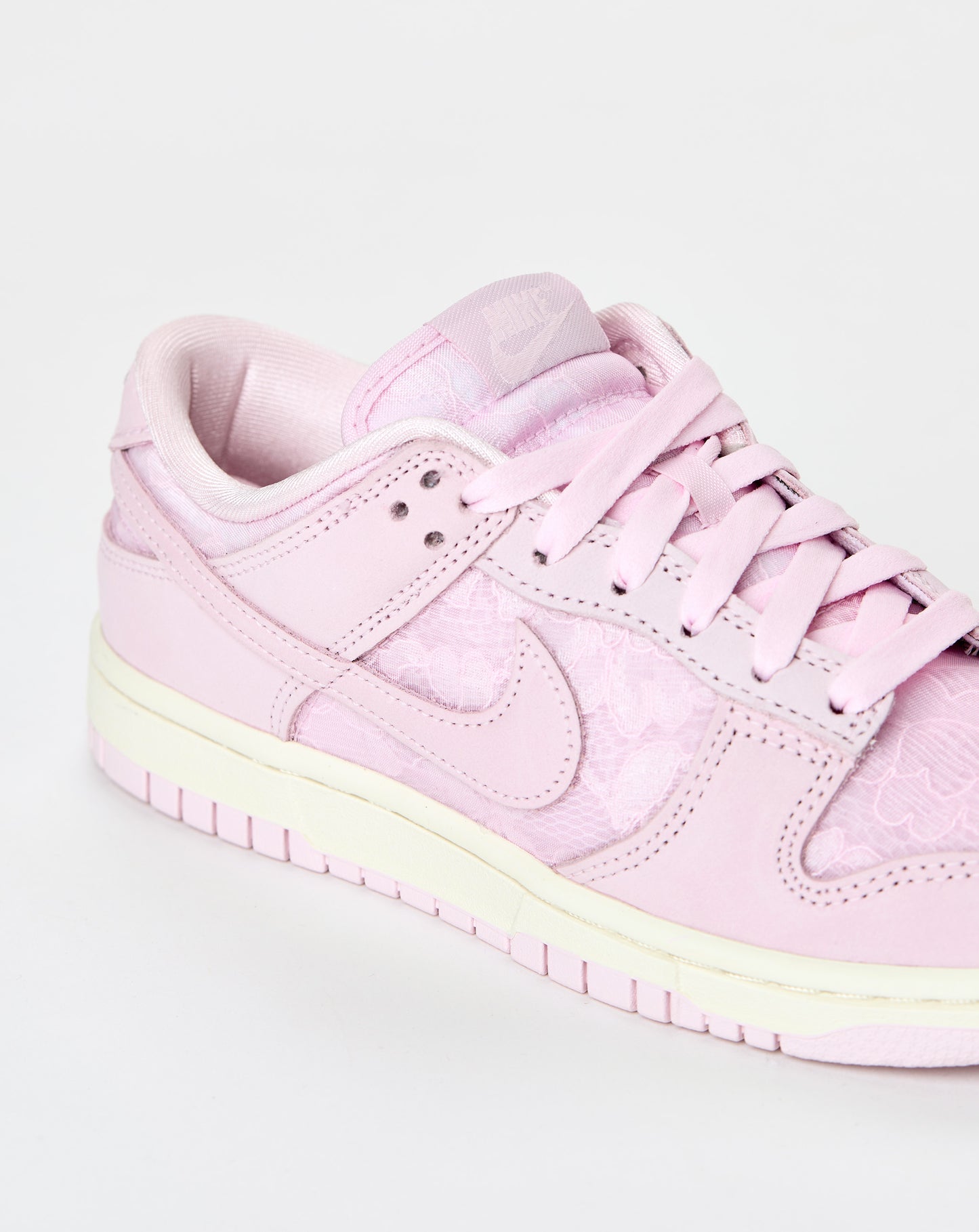 Dunk Low WMNS "Regail Pink"