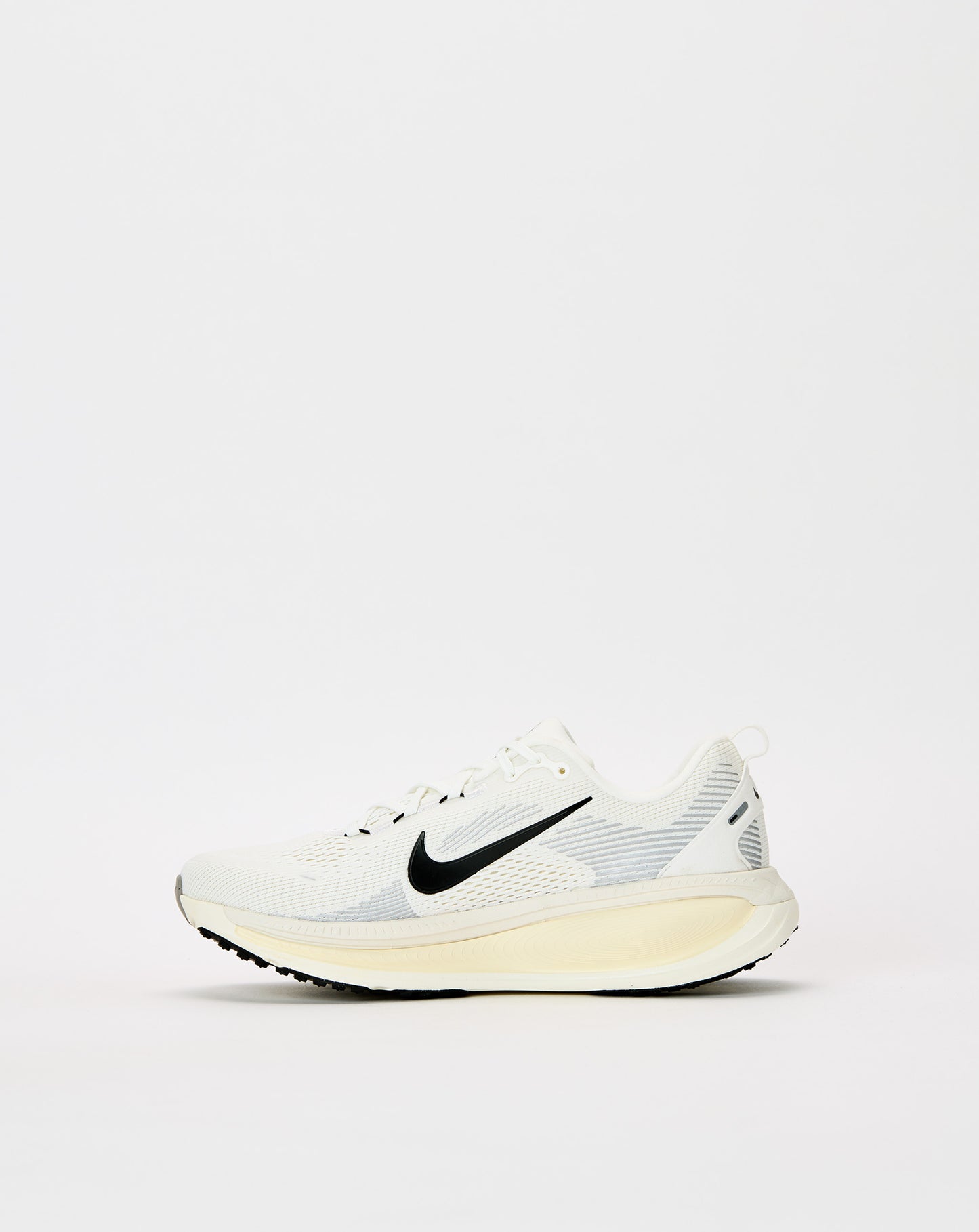 Vomero 18 "Summit White/Coconut Milk"