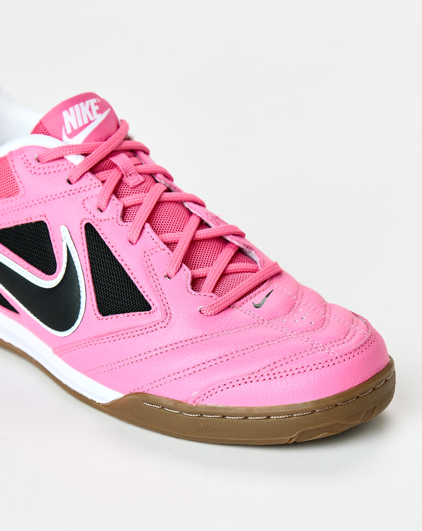 Nike Gato