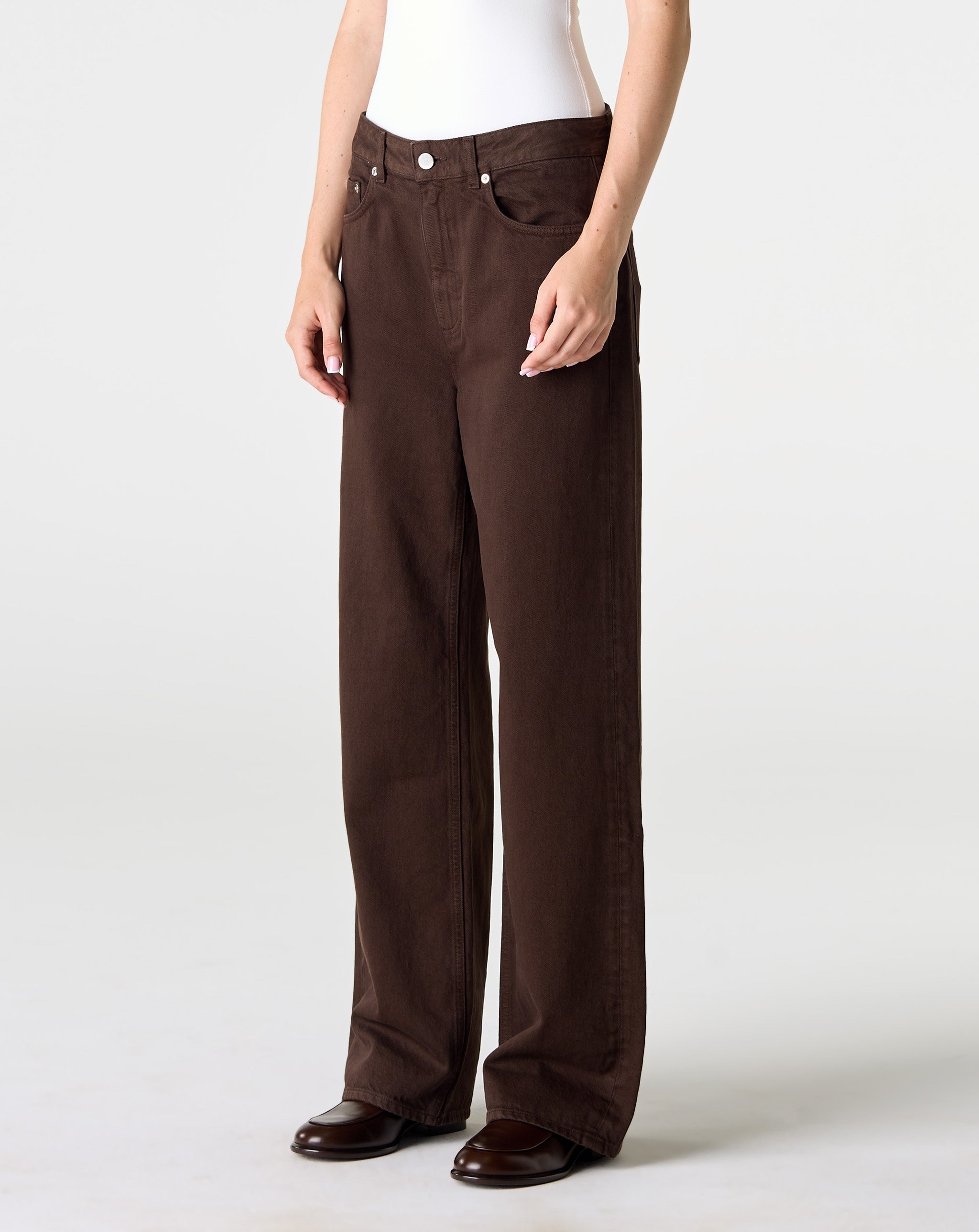 Mico Low Waisted Wide Jean