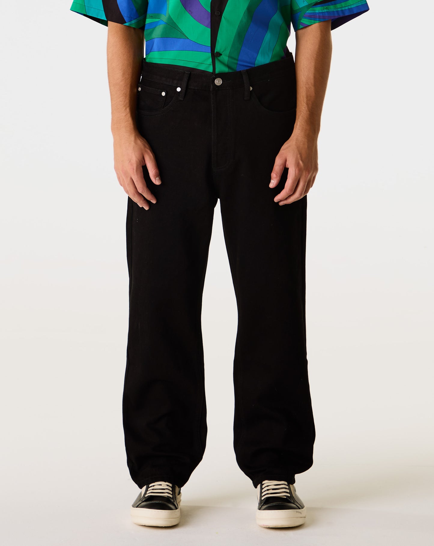 The Relaxed Jean