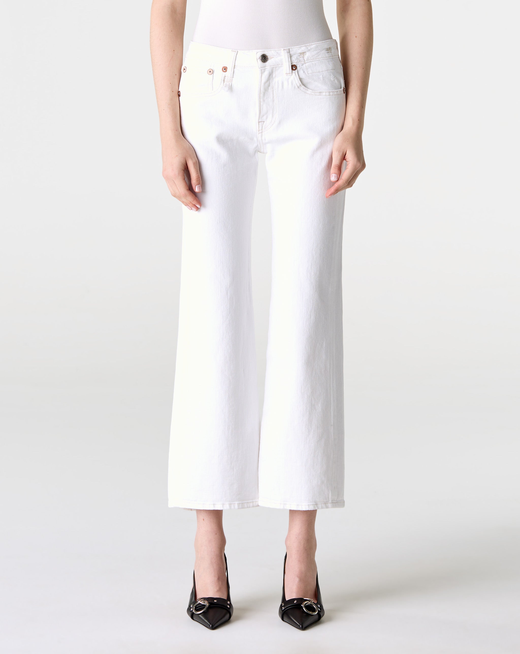 Joan Cropped Flare Jean