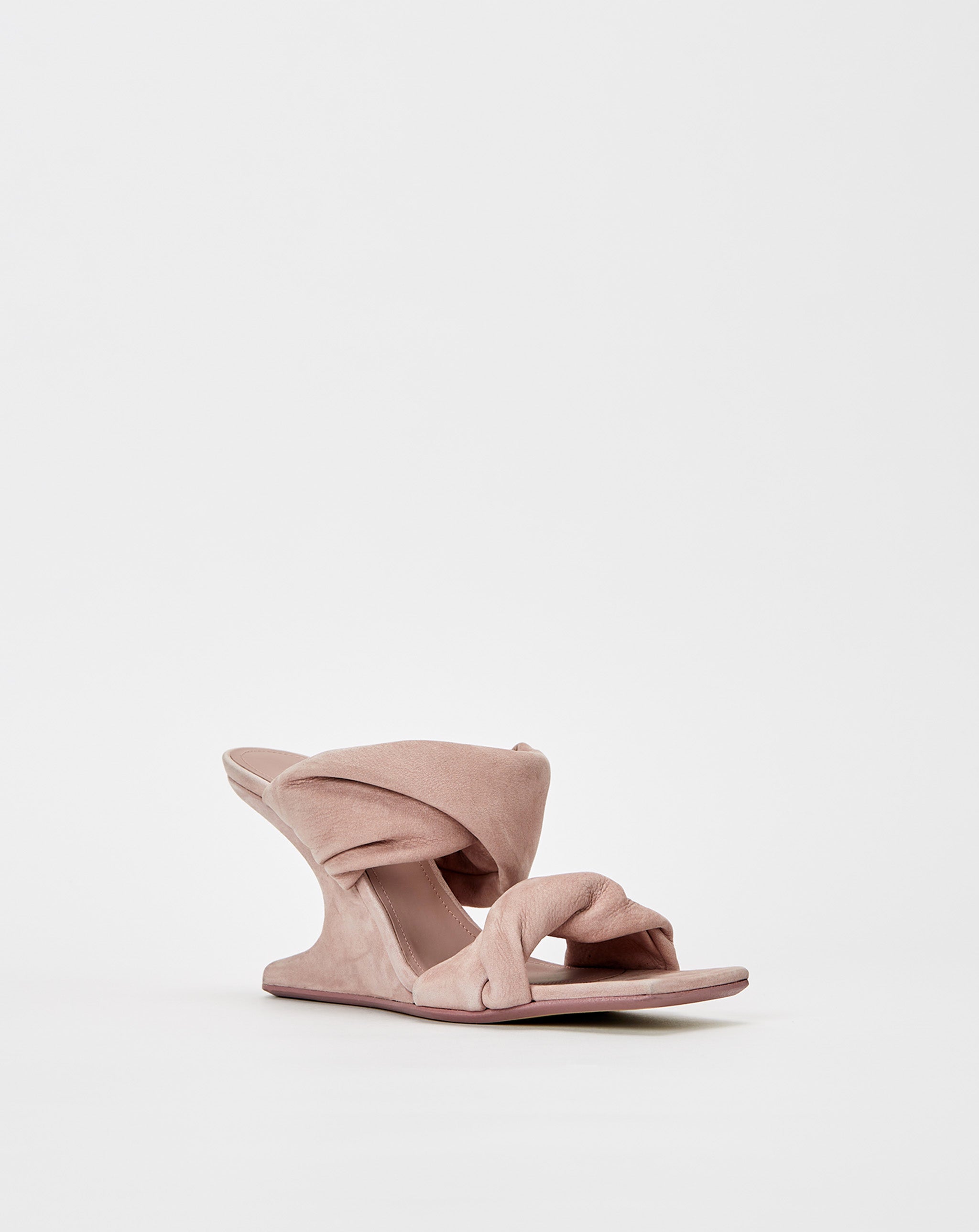 Cantilever 8 Twisted Sandal