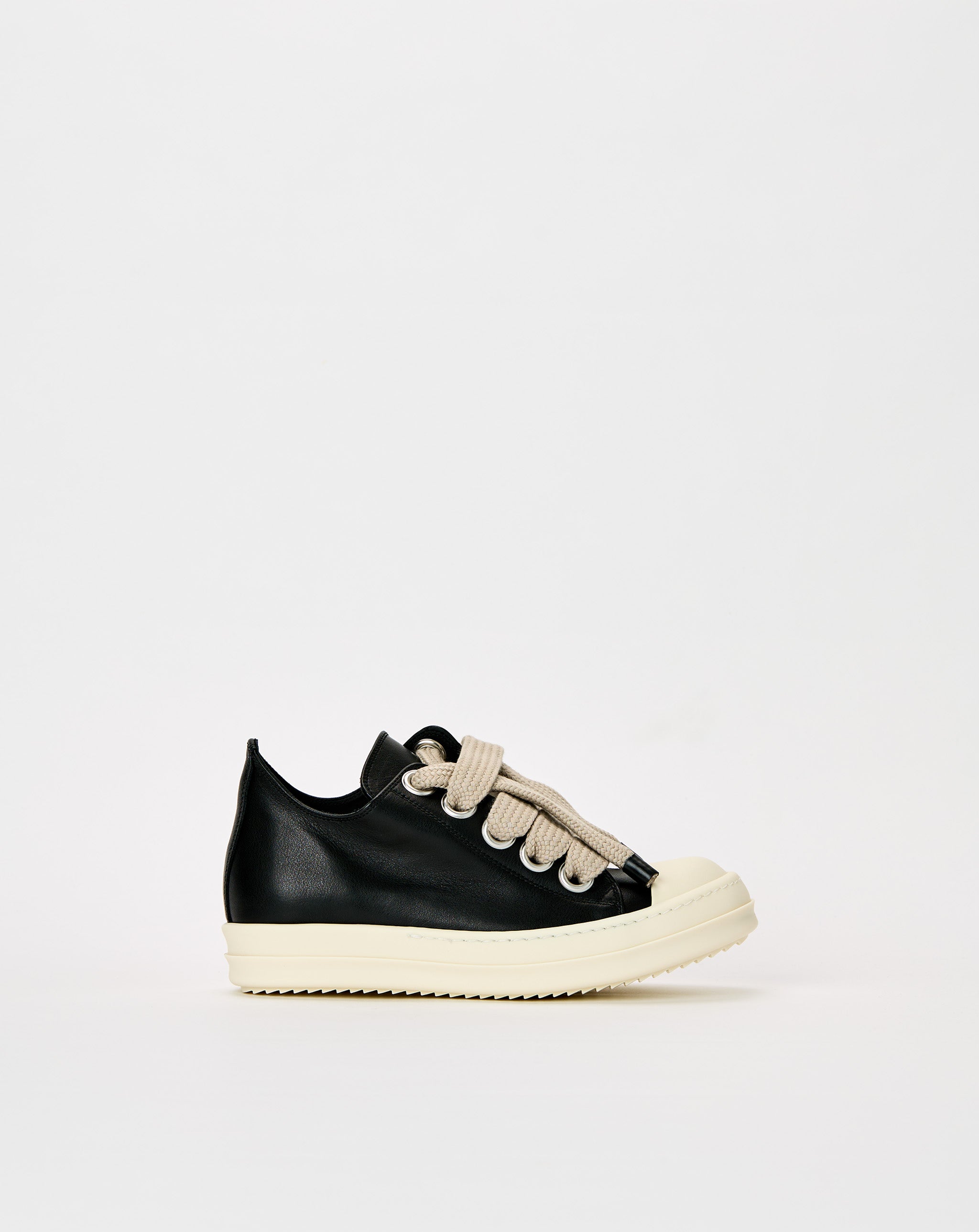 Jumbo Lace Low Sneaks