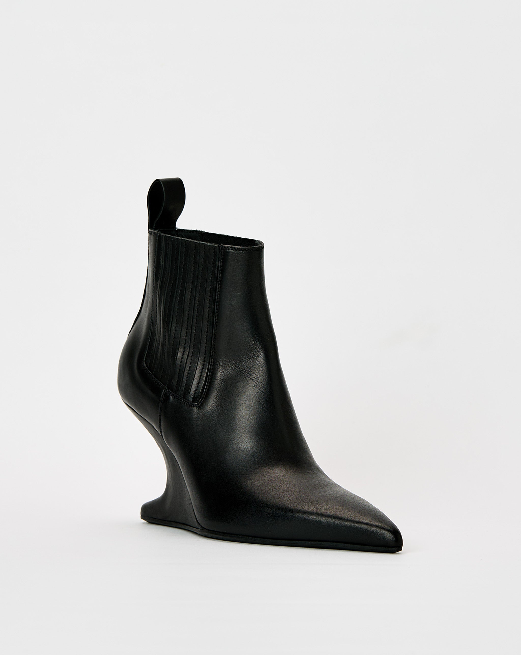 Cantilever 8 Ankle Boot