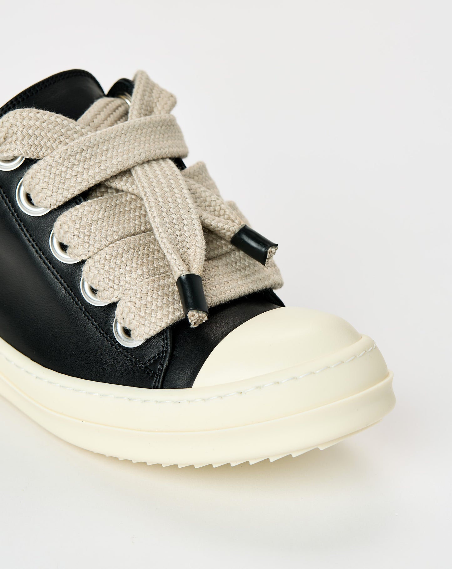 Jumbolace Low Sneaks