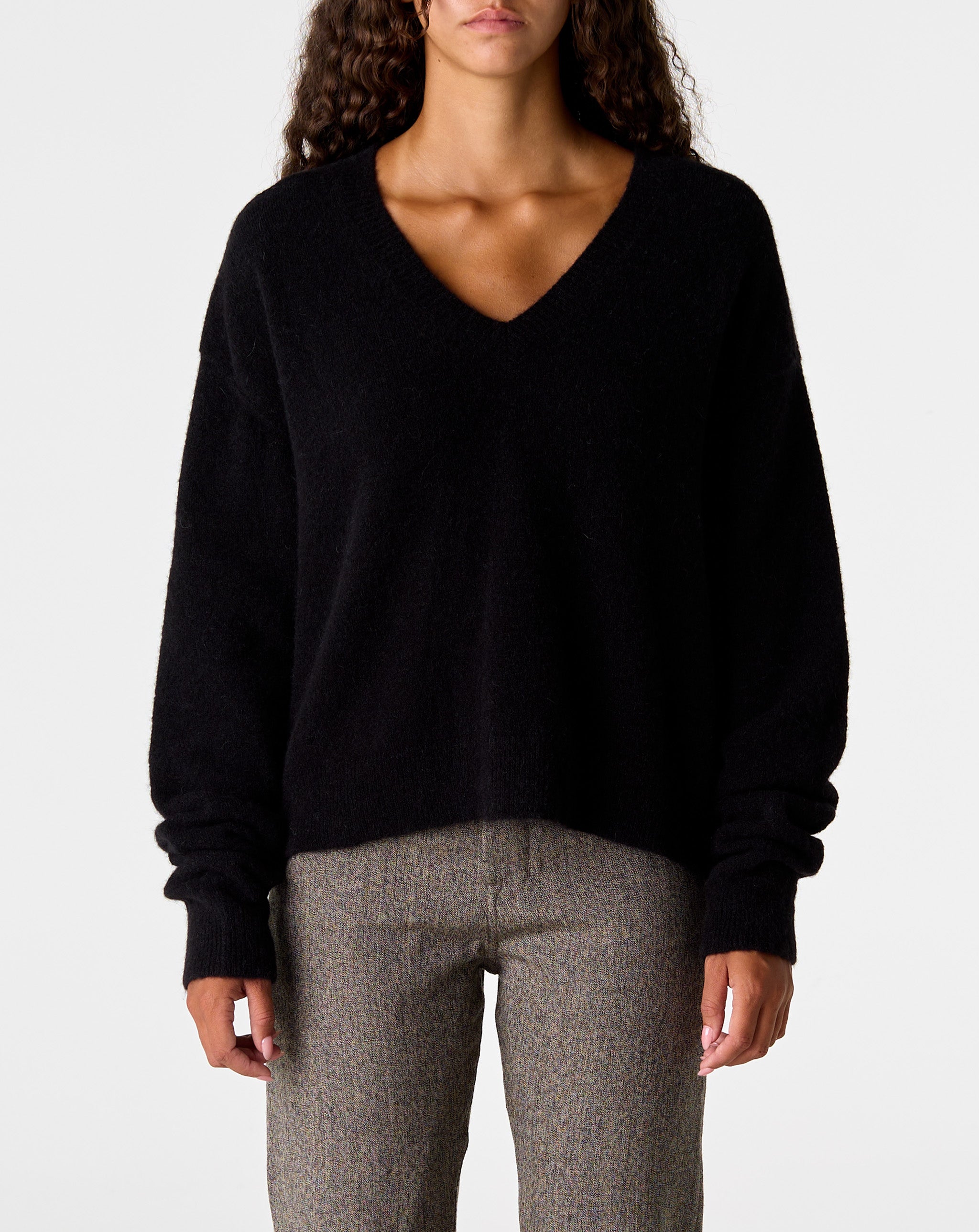 Tommy V Neck Sweater