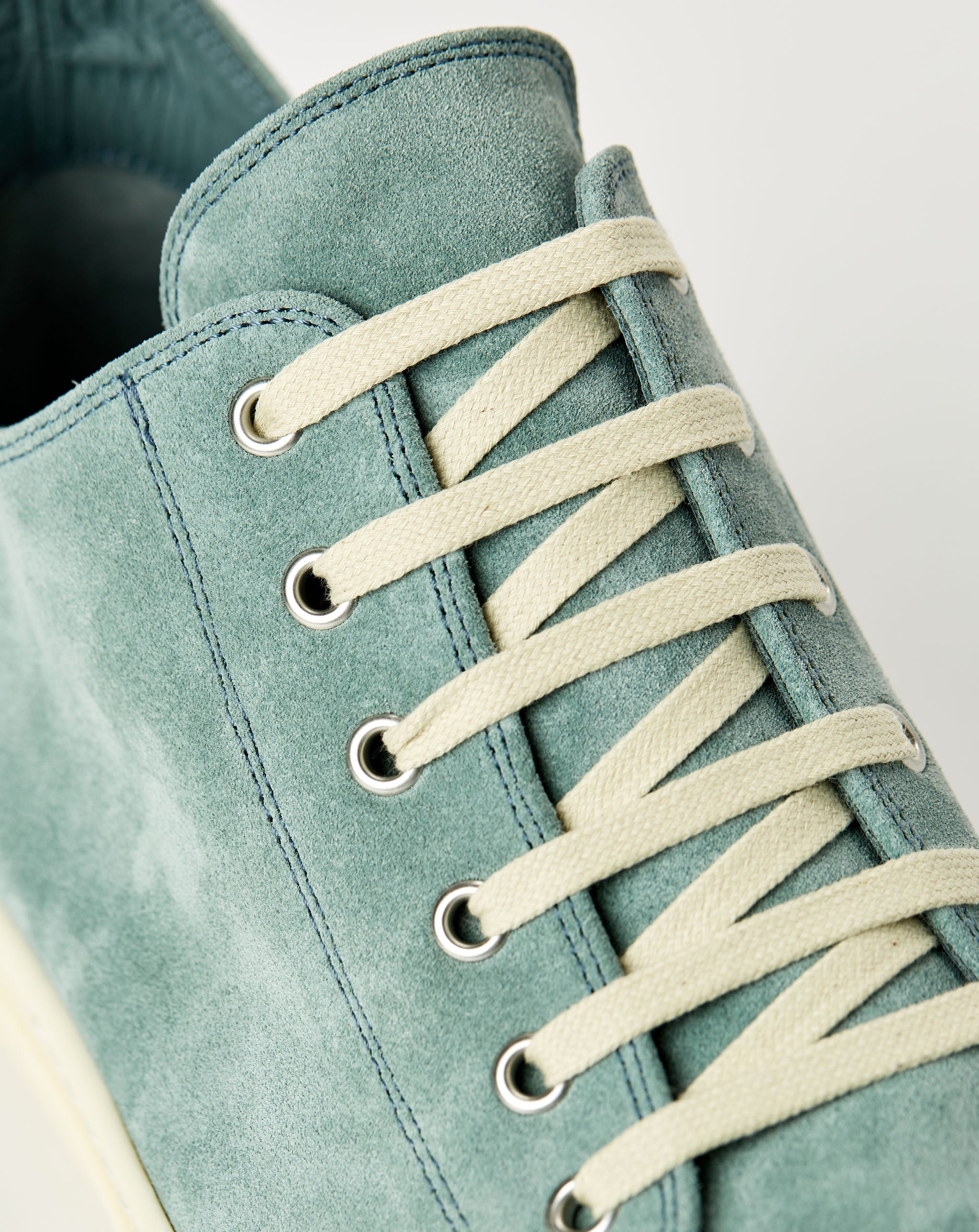 Suede Low Sneaks