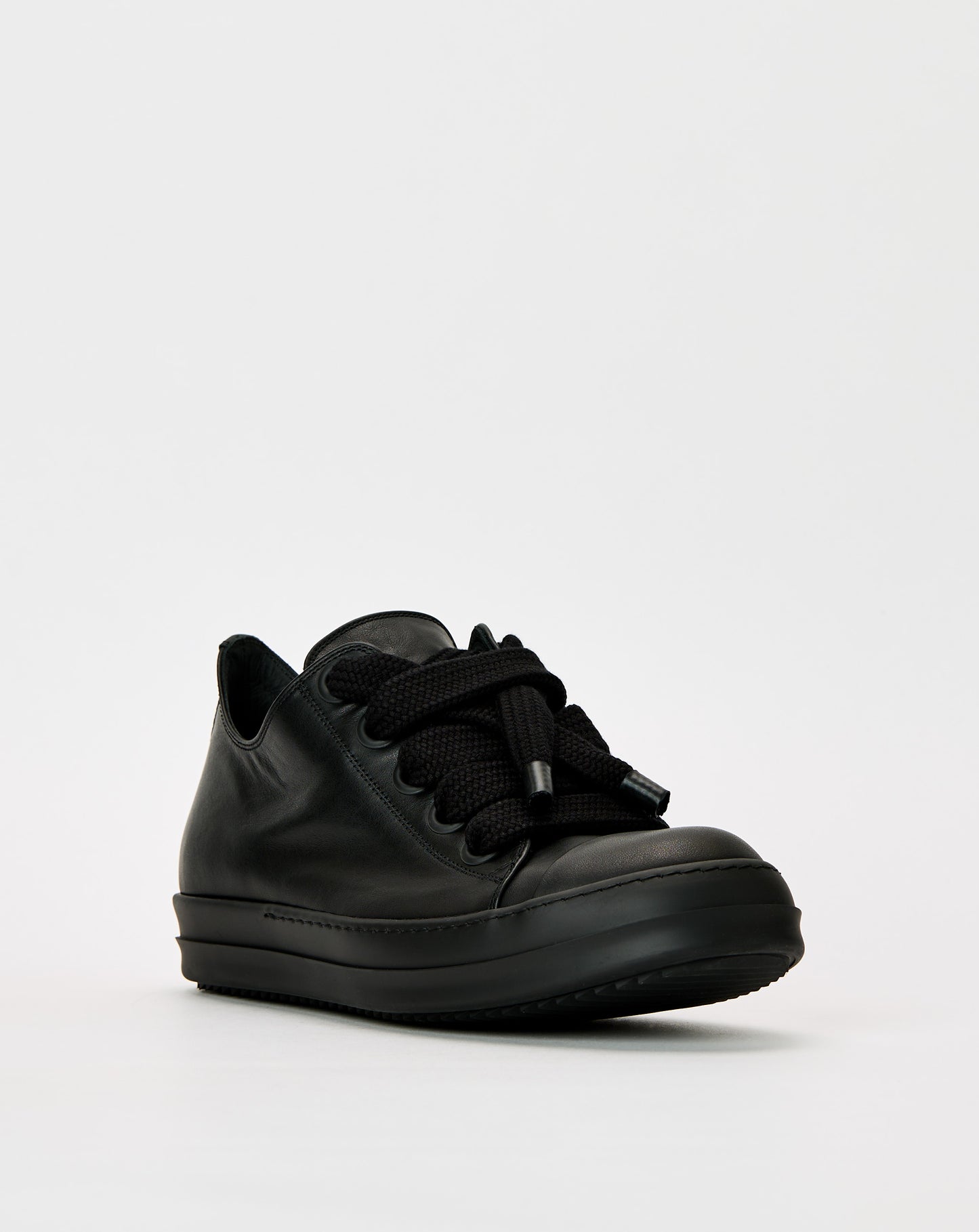 Jumbo Lace Low Sneakers