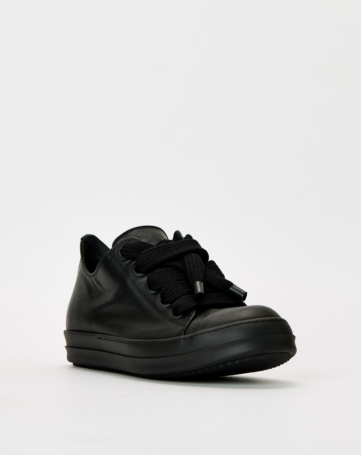 Jumbo Lace Low Sneakers