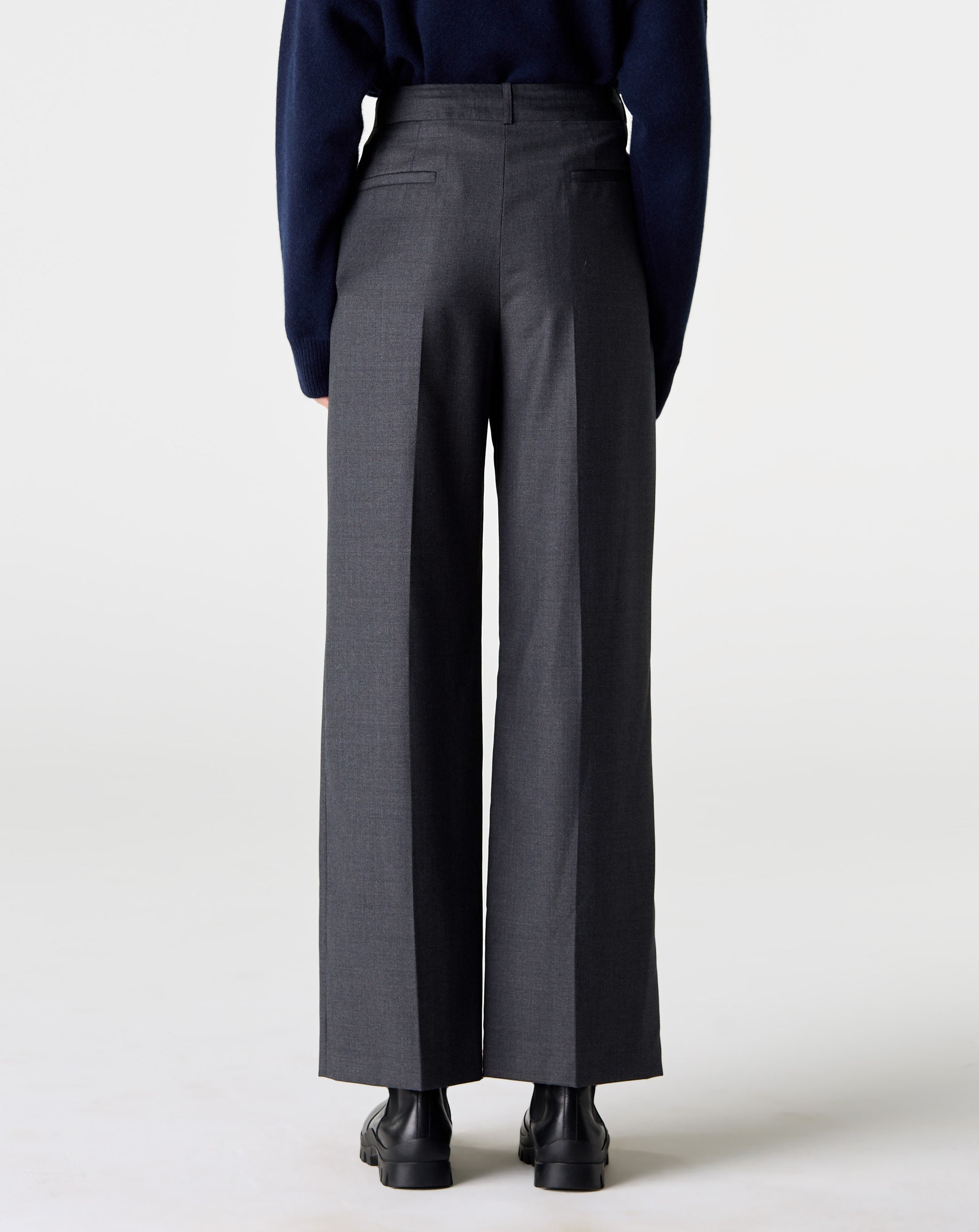 Sbiru Straight Leg Pant