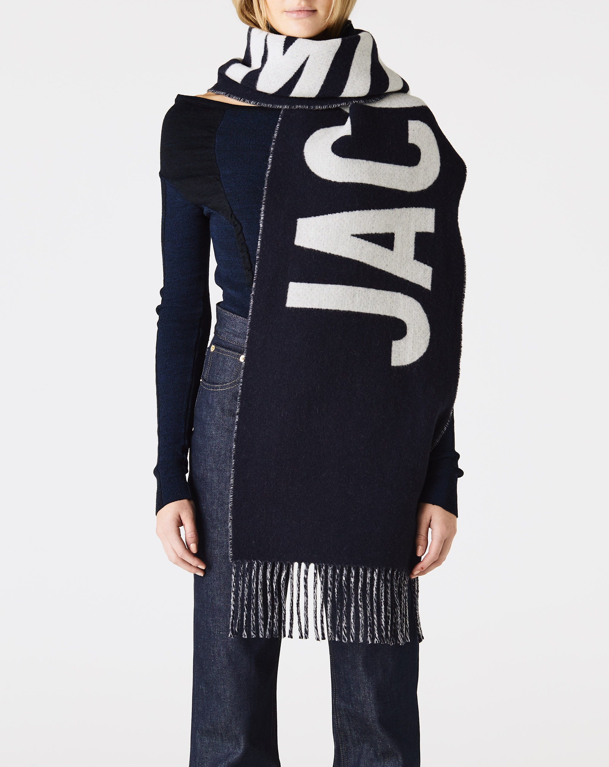 Logo Scarf